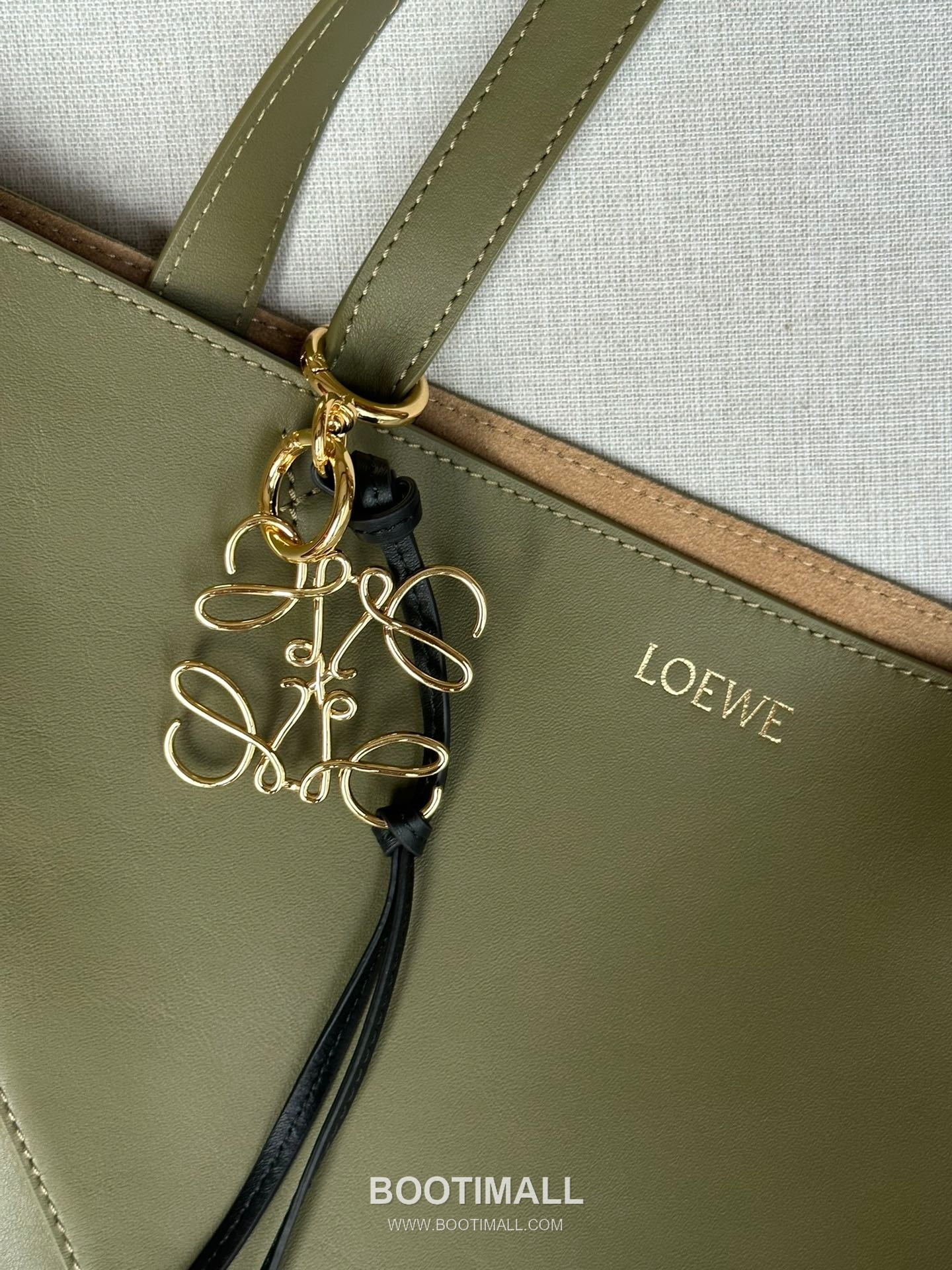 Loewe Puzzle Fold Glossy Calfskin Leather Large Tote Bag 1761 로에베 퍼즐 폴드 글로시 카프스킨 레더 라지 토트백 42cm 10