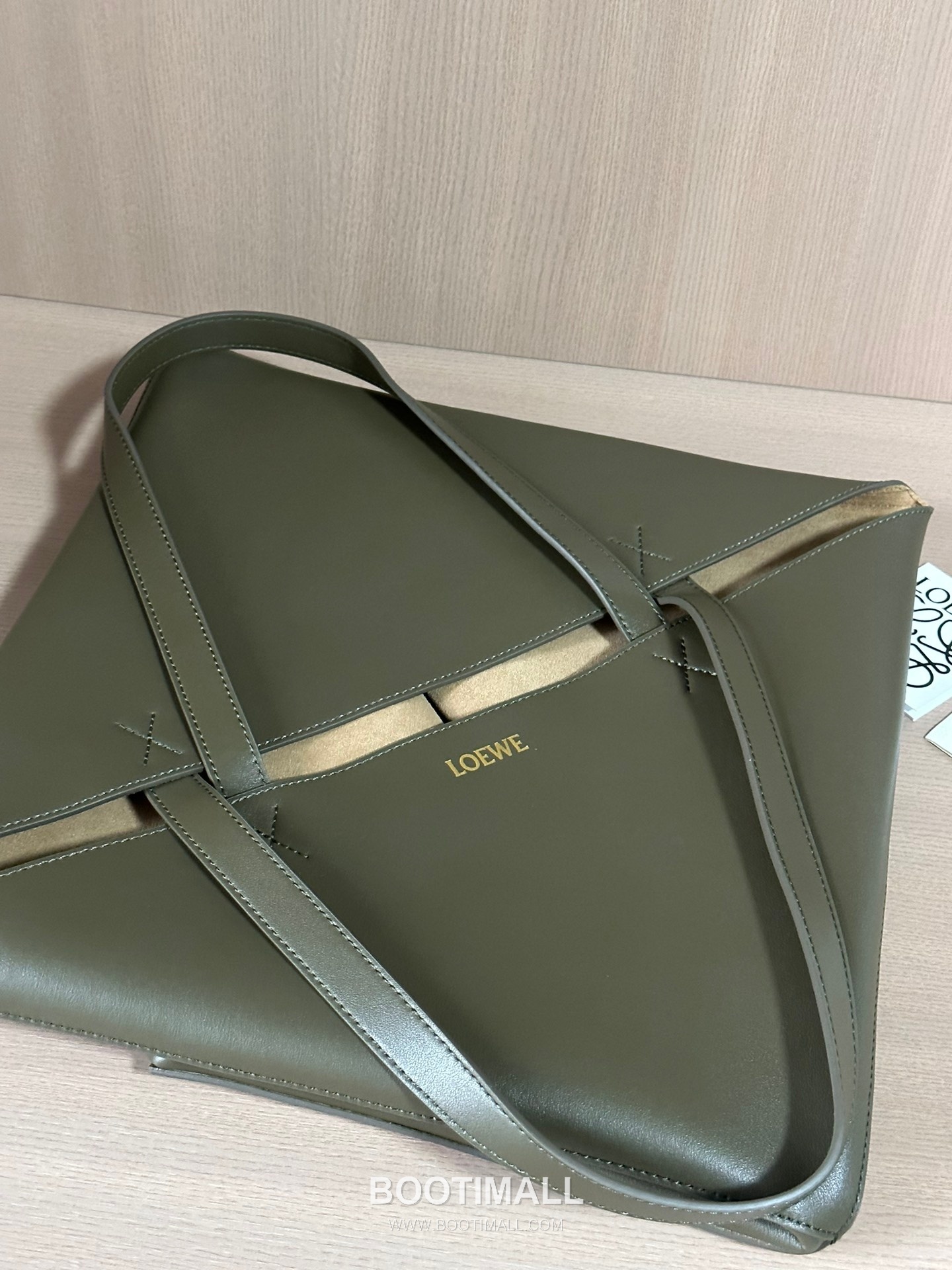 Loewe Puzzle Fold Glossy Calfskin Leather Large Tote Bag 1761 로에베 퍼즐 폴드 글로시 카프스킨 레더 라지 토트백 42cm 8
