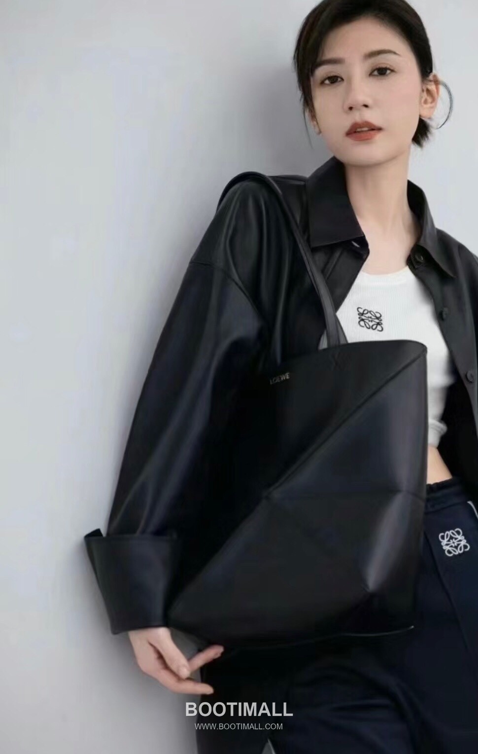 Loewe Puzzle Fold Glossy Calfskin Leather Large Tote Bag 1761 로에베 퍼즐 폴드 글로시 카프스킨 레더 라지 토트백 42cm 2