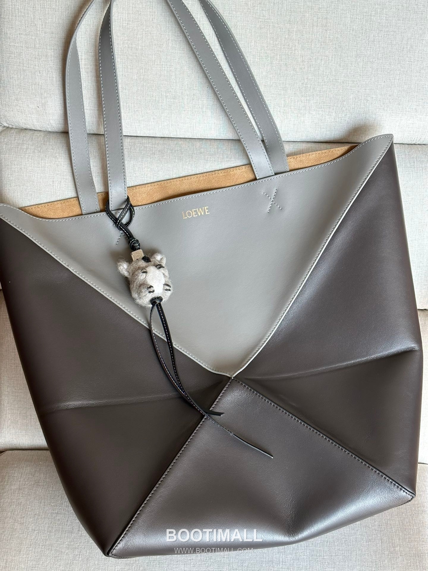 Loewe Puzzle Fold Glossy Calfskin Leather Large Tote Bag 1761 로에베 퍼즐 폴드 글로시 카프스킨 레더 라지 토트백 42cm 1