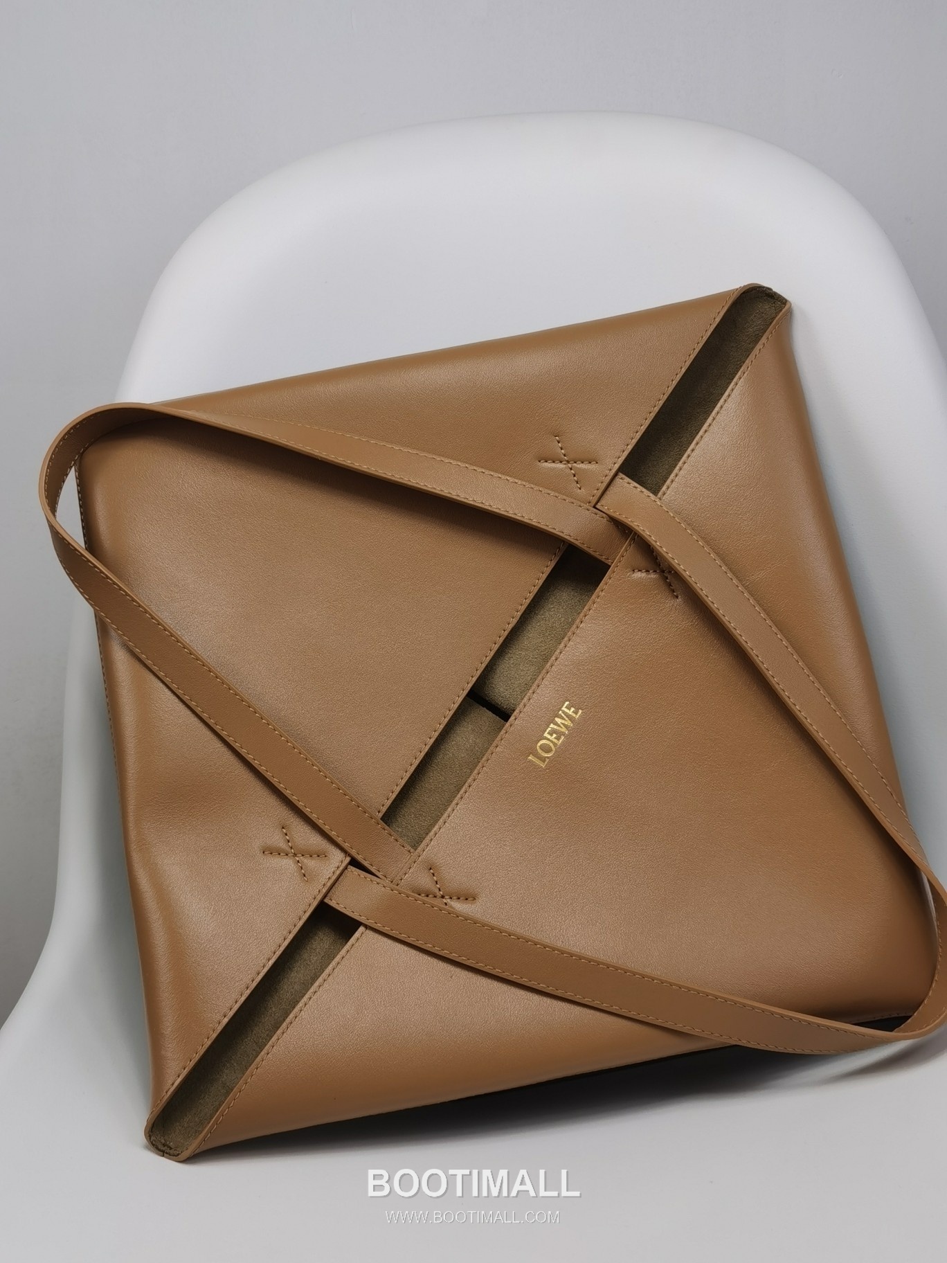 Loewe Puzzle Fold Glossy Calfskin Leather Large Tote Bag 1761 로에베 퍼즐 폴드 글로시 카프스킨 레더 라지 토트백 42cm 4