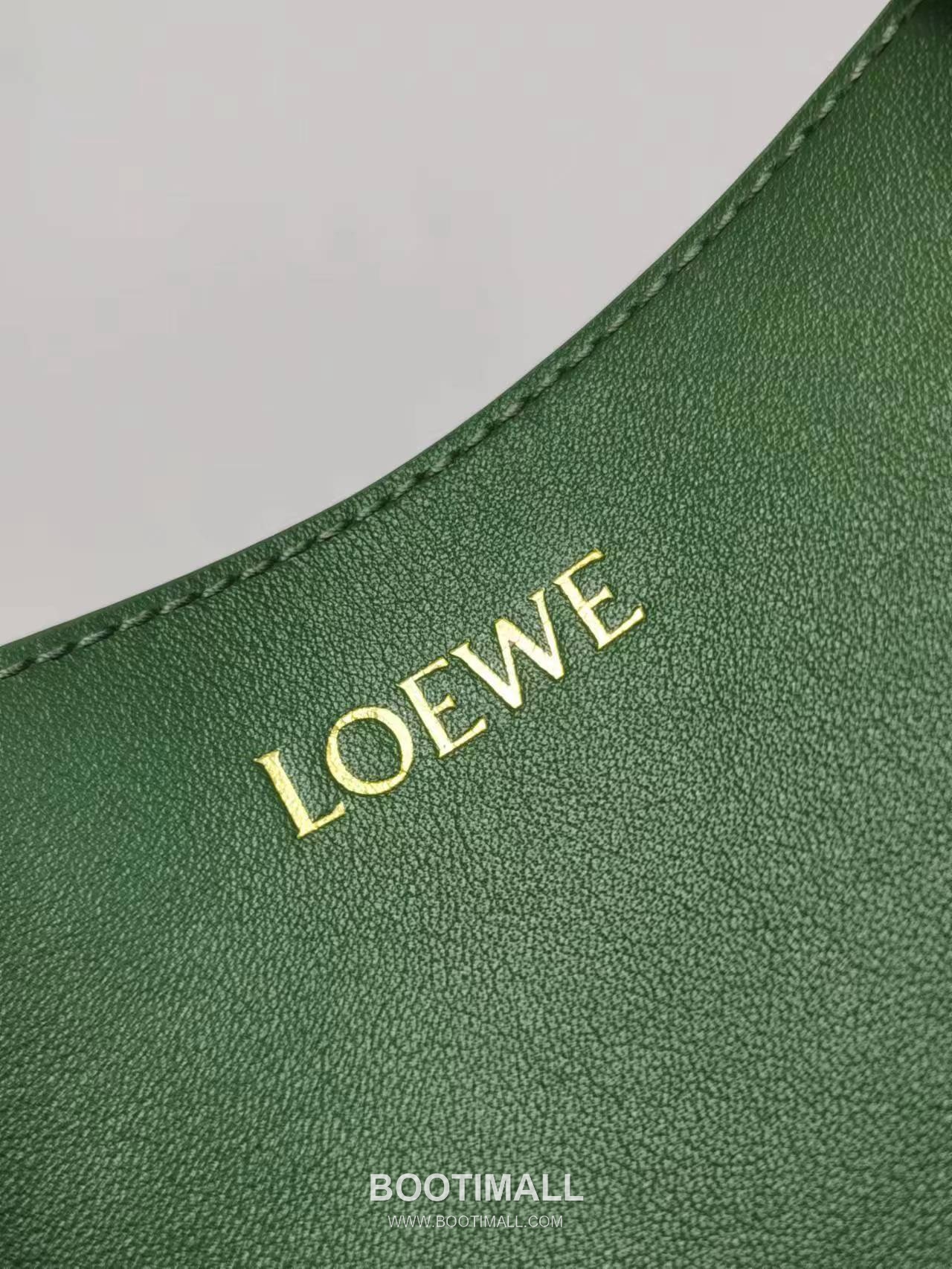 Loewe Puzzle Fold Glossy Calfskin Leather Large Tote Bag 1761 로에베 퍼즐 폴드 글로시 카프스킨 레더 라지 토트백 42cm 4