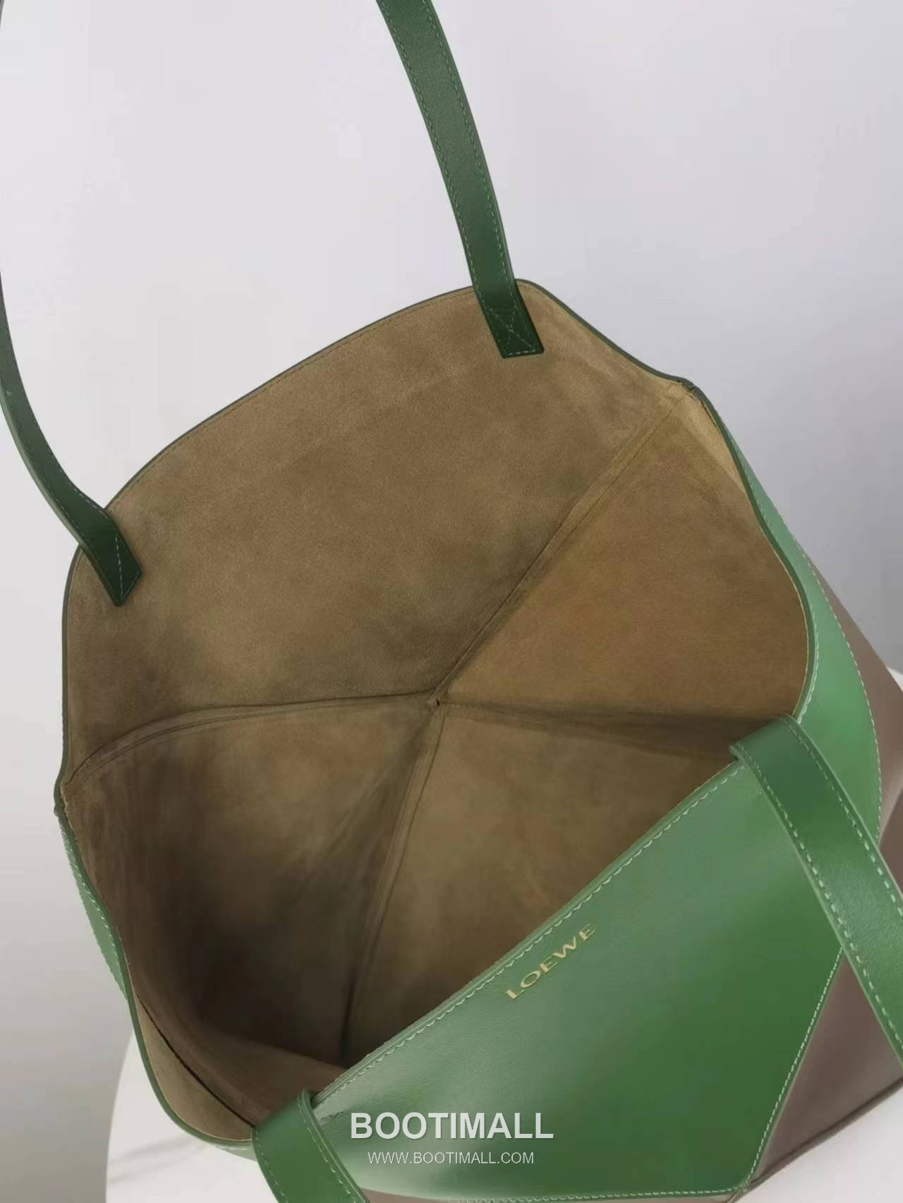 Loewe Puzzle Fold Glossy Calfskin Leather Large Tote Bag 1761 로에베 퍼즐 폴드 글로시 카프스킨 레더 라지 토트백 42cm 7