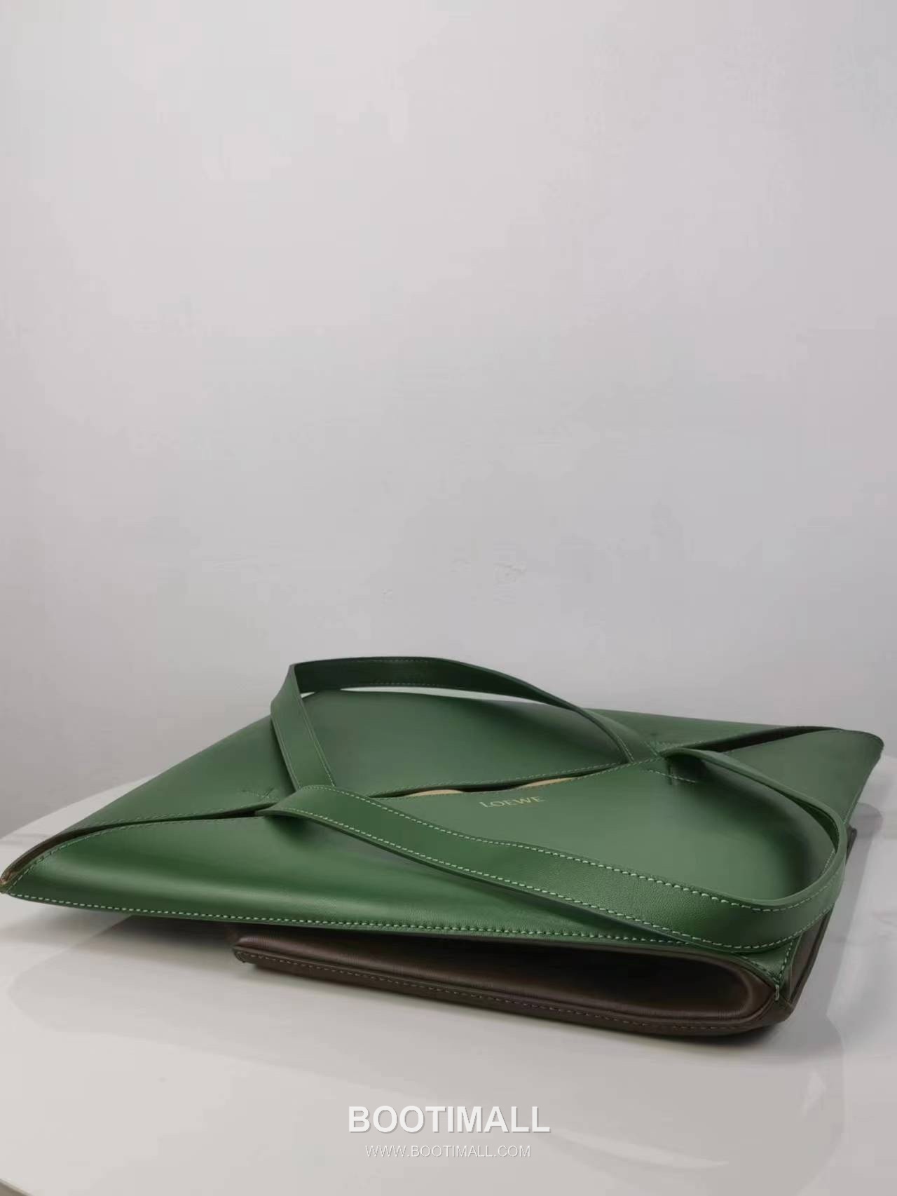 Loewe Puzzle Fold Glossy Calfskin Leather Large Tote Bag 1761 로에베 퍼즐 폴드 글로시 카프스킨 레더 라지 토트백 42cm 9