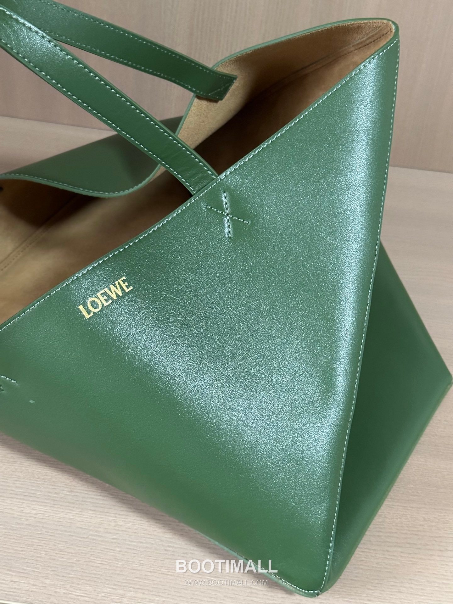 Loewe Puzzle Fold Glossy Calfskin Leather Large Tote Bag 1761 로에베 퍼즐 폴드 글로시 카프스킨 레더 라지 토트백 42cm 10