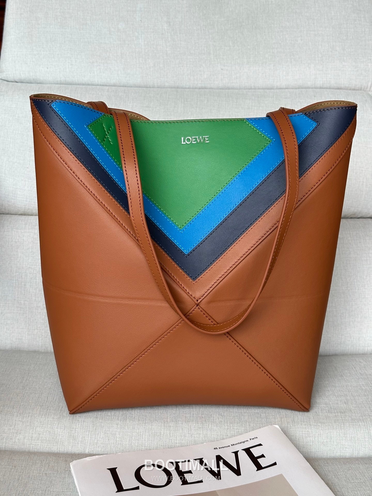 Loewe Puzzle Fold Josef Albers Leather Tote Bag 1762-1 로에베 퍼즐 폴드 요제프 알버스 레더 토트백 31cm 10