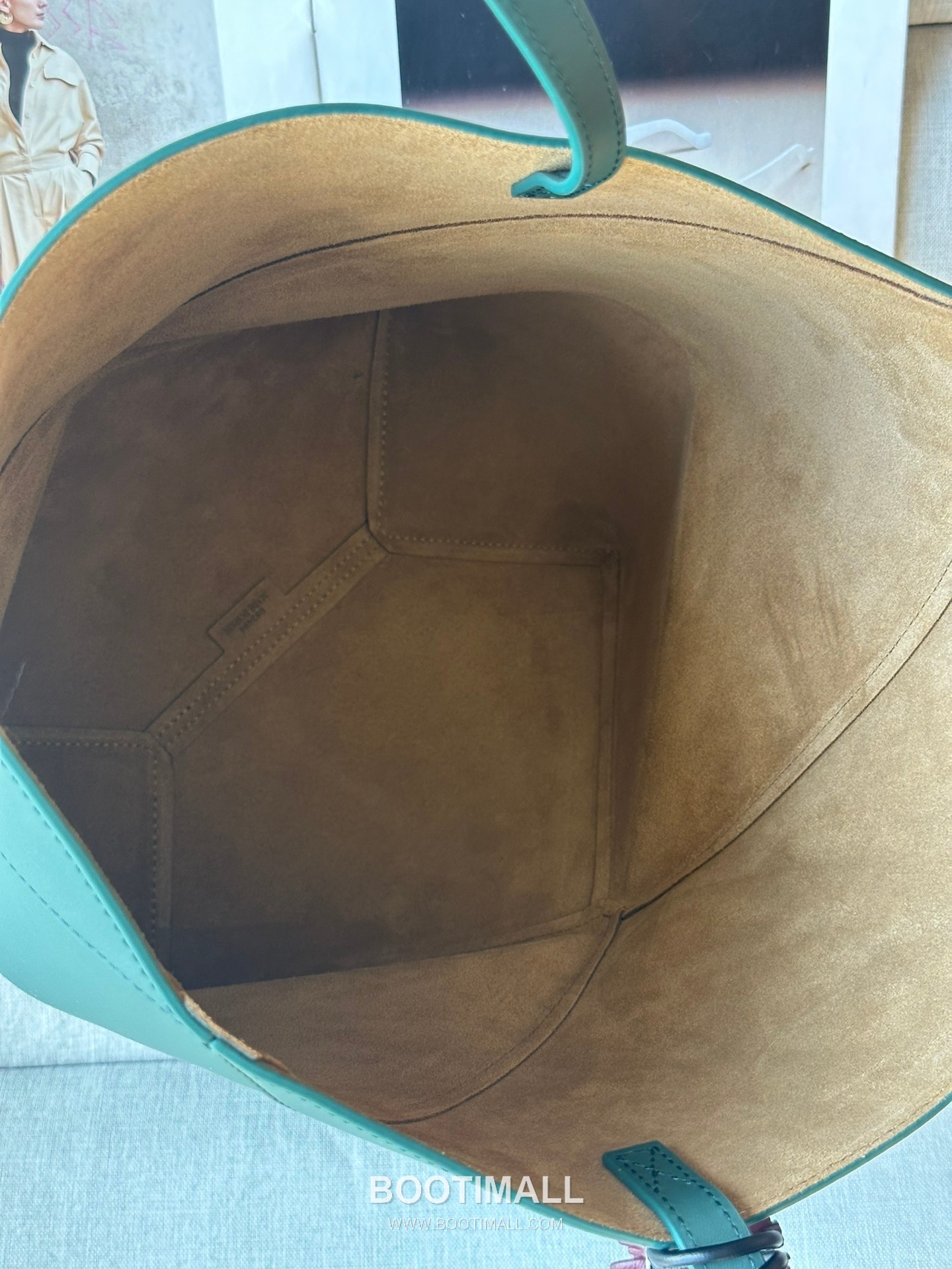 Loewe Puzzle Fold Glossy Calfskin Leather Small Tote Bag 1762 로에베 퍼즐 폴드 글로시 카프스킨 스몰 토트백 31.5cm 8