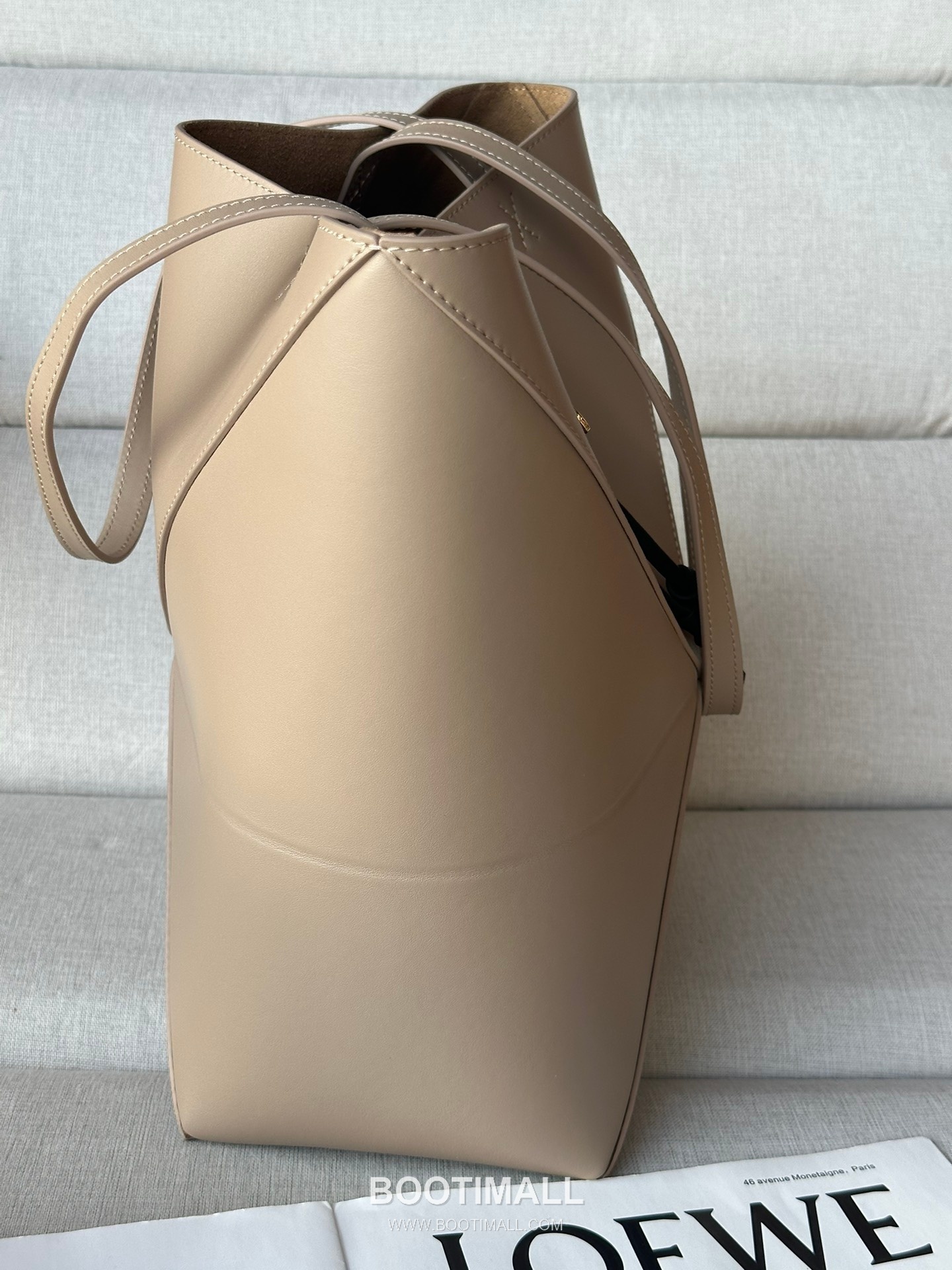 Loewe Puzzle Fold Glossy Calfskin Leather Small Tote Bag 1762 로에베 퍼즐 폴드 글로시 카프스킨 스몰 토트백 31.5cm 3