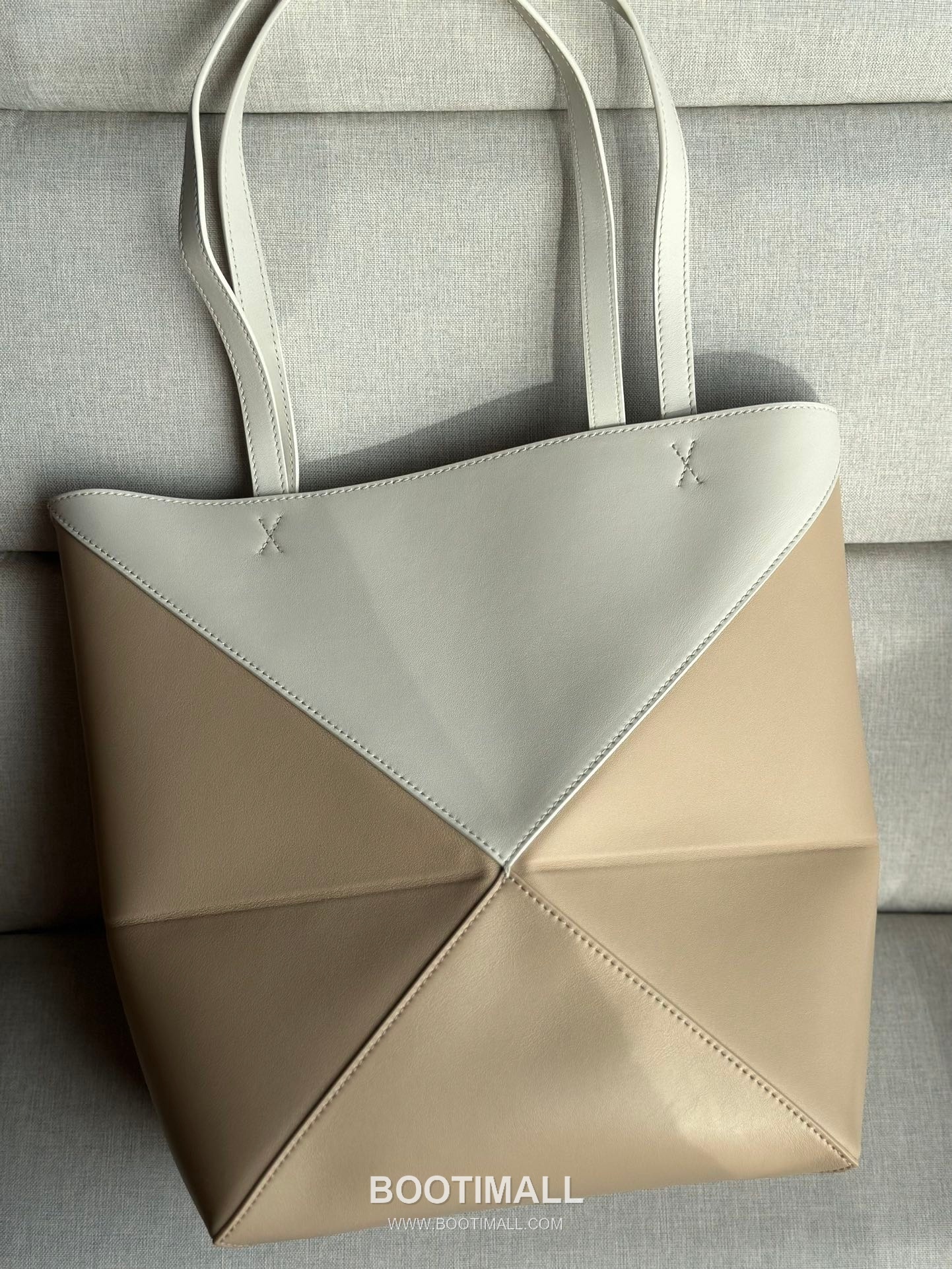 Loewe Puzzle Fold Glossy Calfskin Leather Small Tote Bag 1762 로에베 퍼즐 폴드 글로시 카프스킨 스몰 토트백 31.5cm 3