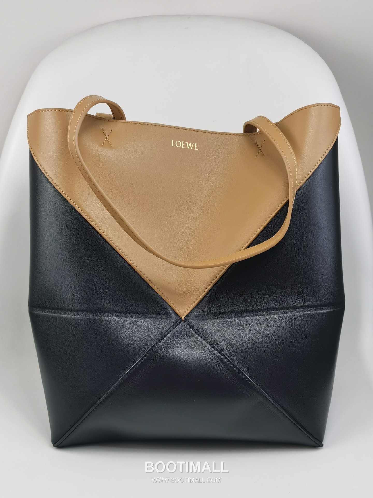 Loewe Puzzle Fold Glossy Calfskin Leather Small Tote Bag 1762 로에베 퍼즐 폴드 글로시 카프스킨 스몰 토트백 31.5cm 1