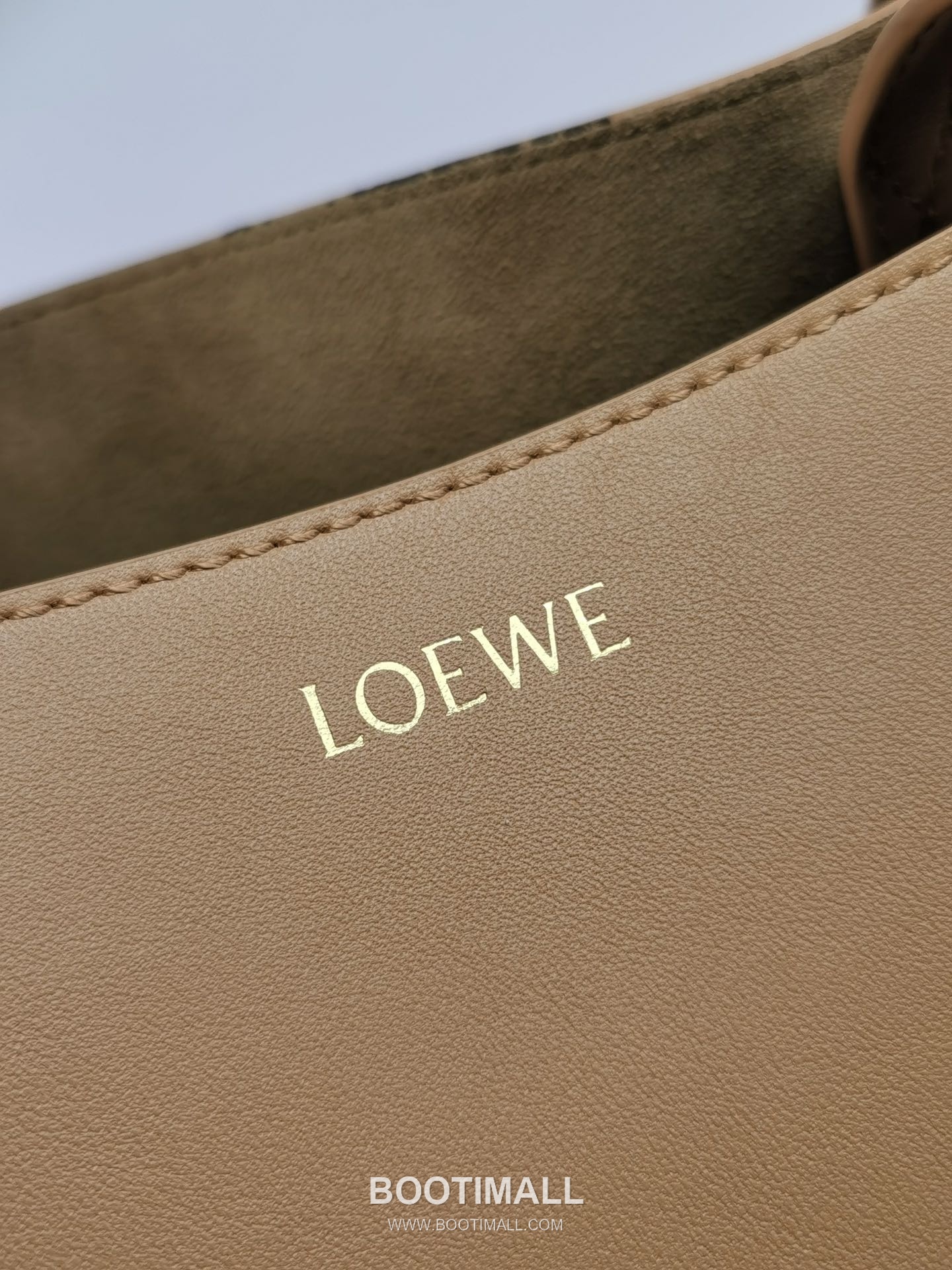 Loewe Puzzle Fold Glossy Calfskin Leather Small Tote Bag 1762 로에베 퍼즐 폴드 글로시 카프스킨 스몰 토트백 31.5cm 4