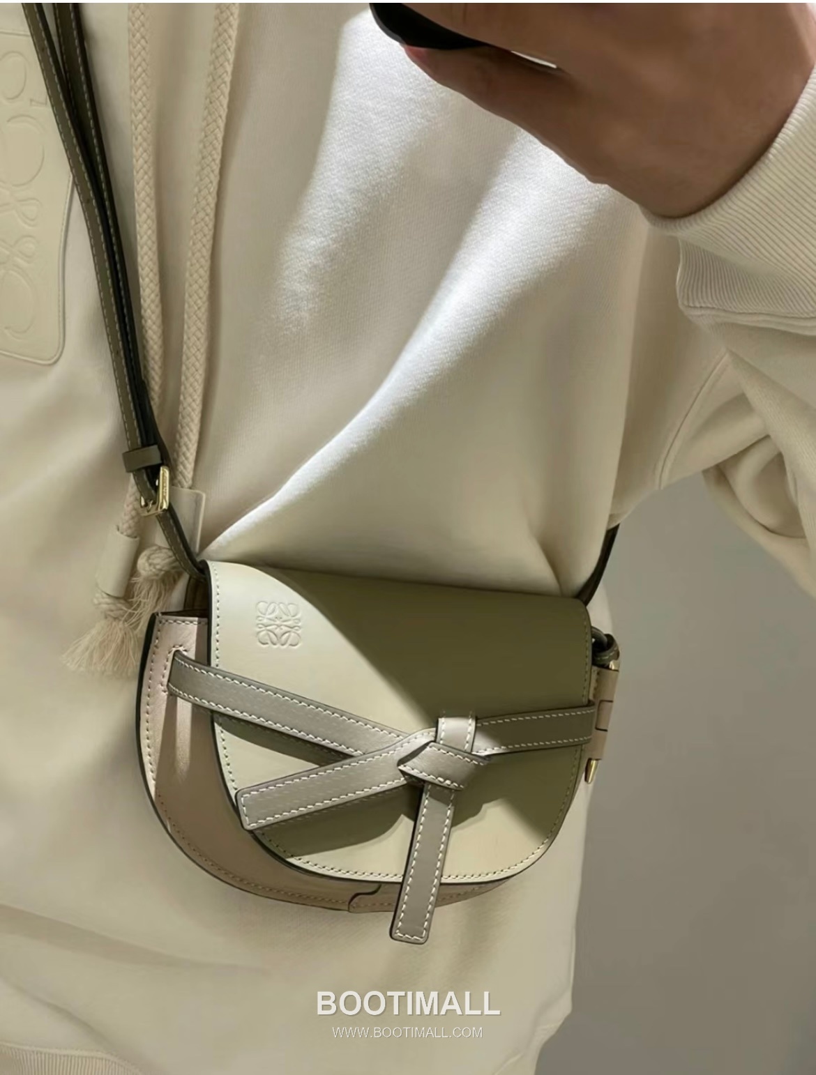 Loewe Mini Gate Dual Calfskin Leather Shoulder Bag 품번 확인 필요 로에베 미니 게이트 듀얼 카프스킨 숄더 크로스백 21cm 17