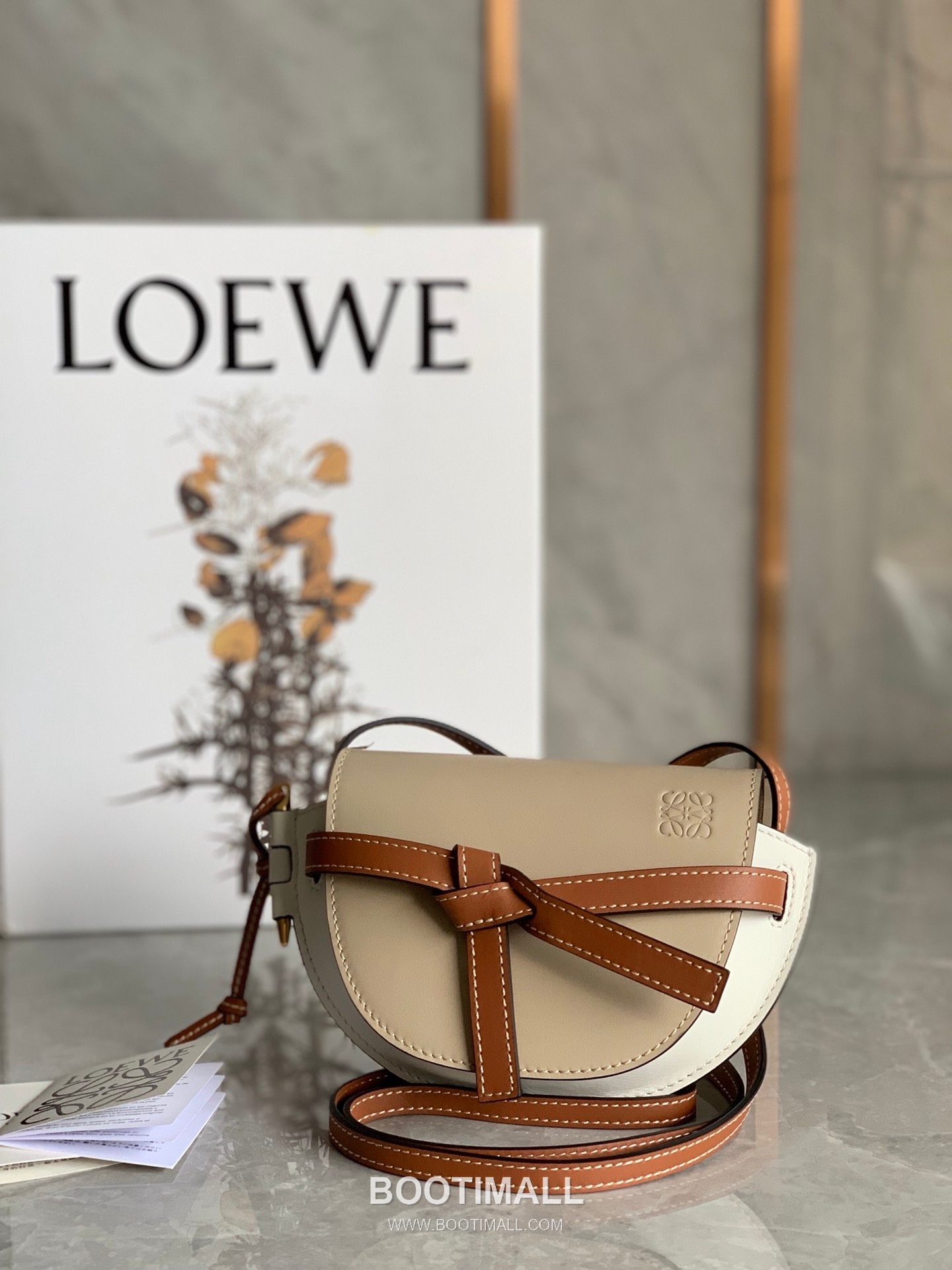 Loewe Mini Gate Dual Calfskin Leather Shoulder Bag 품번 확인 필요 로에베 미니 게이트 듀얼 카프스킨 숄더 크로스백 21cm 9