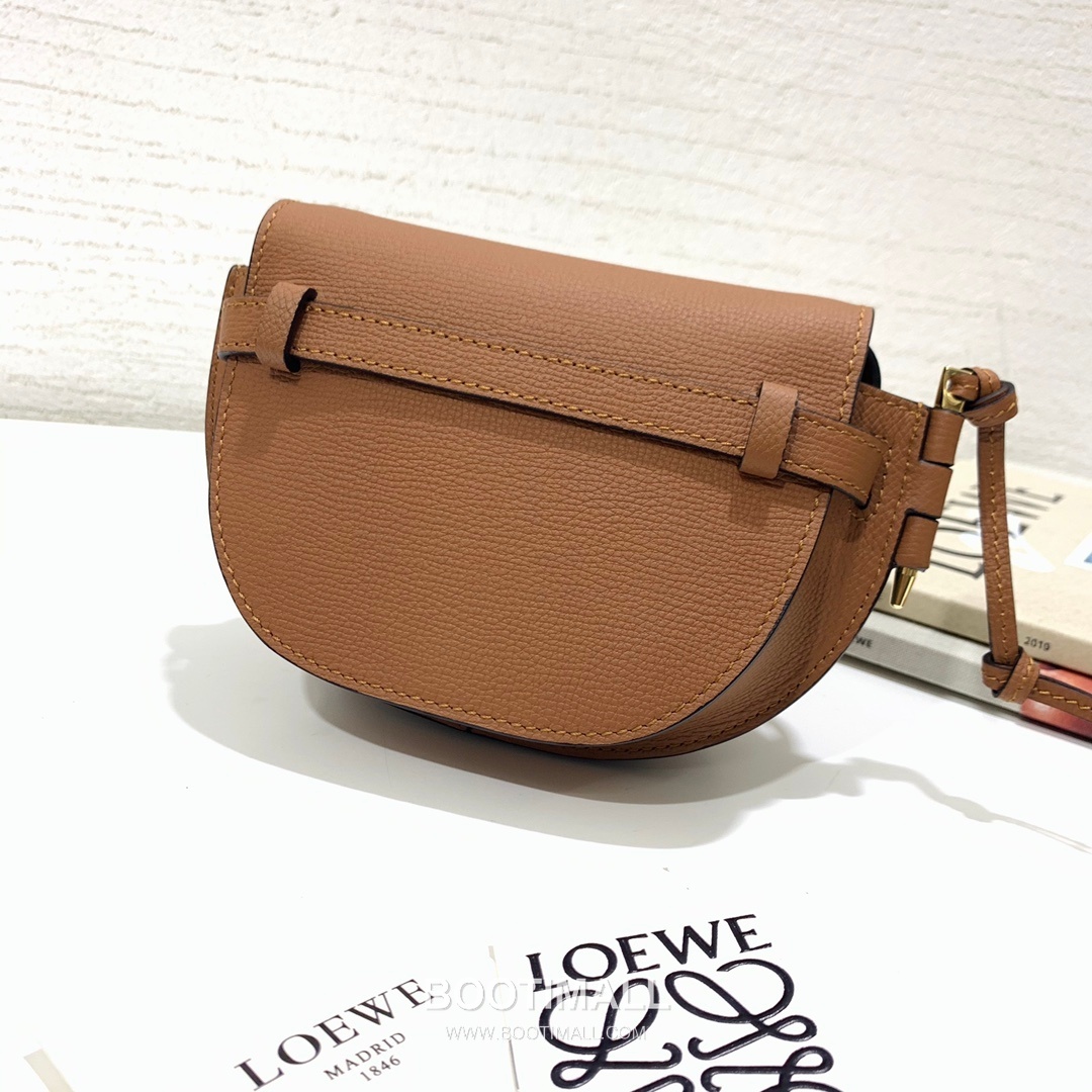 Loewe Mini Gate Dual Pebbled Calfskin Leather Shoulder Bag 89020 로에베 미니 게이트 듀얼 페블드 카프스킨 숄더 크로스백 21cm 13