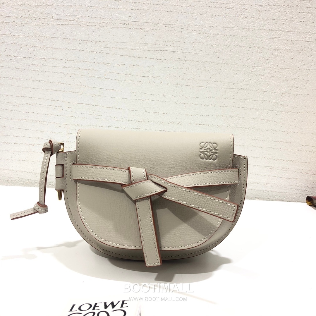 Loewe Mini Gate Dual Pebbled Calfskin Leather Shoulder Bag 89020 로에베 미니 게이트 듀얼 페블드 카프스킨 숄더 크로스백 21cm 7