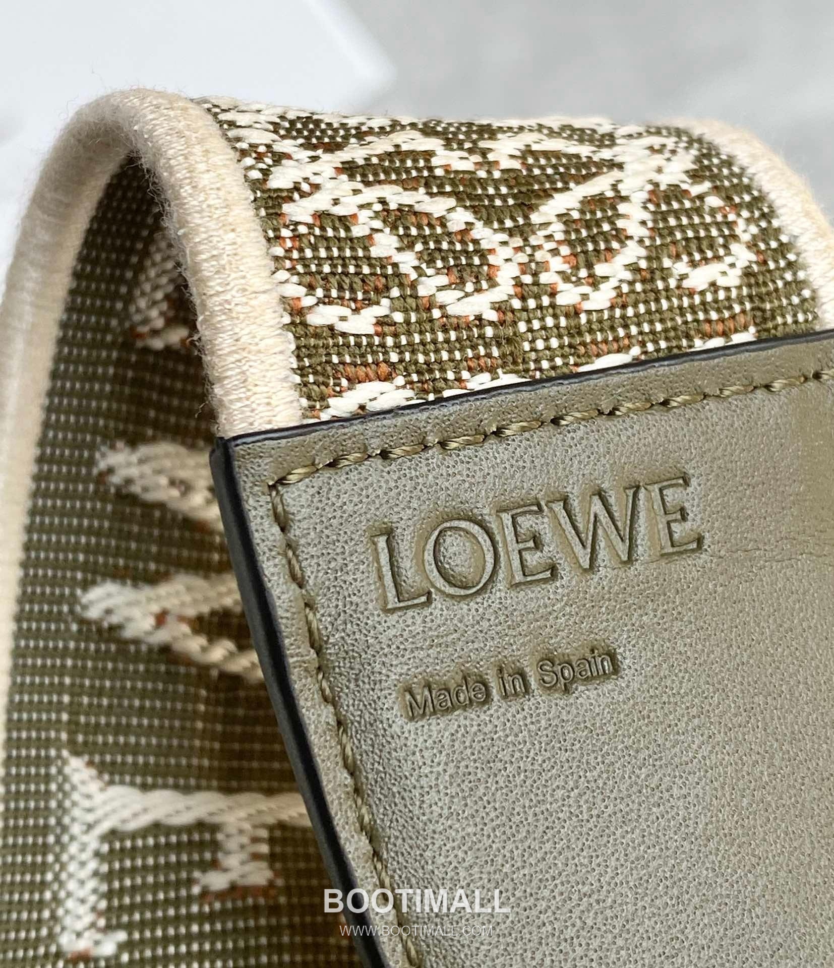 Loewe Mini Gate Dual Calfskin Leather Embroidered Strap Shoulder Bag 10121 로에베 미니 게이트 듀얼 카프스킨 자수 스트랩 숄더 크로스백 21cm 9