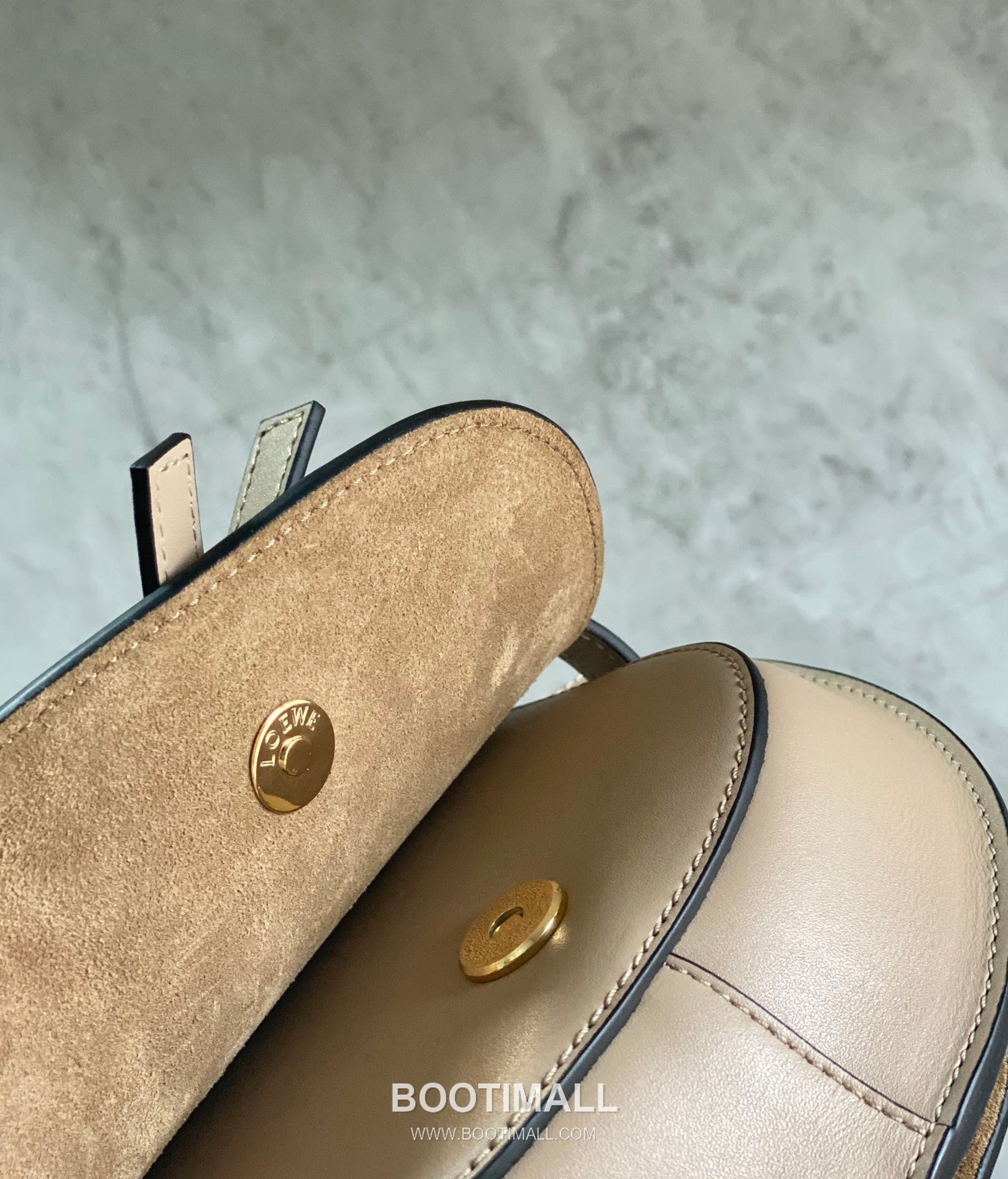 Loewe Mini Gate Dual Calfskin Leather Embroidered Strap Shoulder Bag 10121 로에베 미니 게이트 듀얼 카프스킨 자수 스트랩 숄더 크로스백 21cm 9