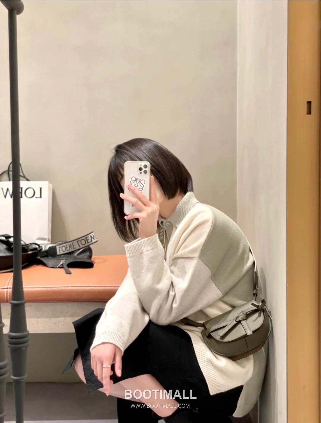 Loewe Mini Gate Dual Calfskin Leather Embroidered Strap Shoulder Bag 10121 로에베 미니 게이트 듀얼 카프스킨 자수 스트랩 숄더 크로스백 21cm 5