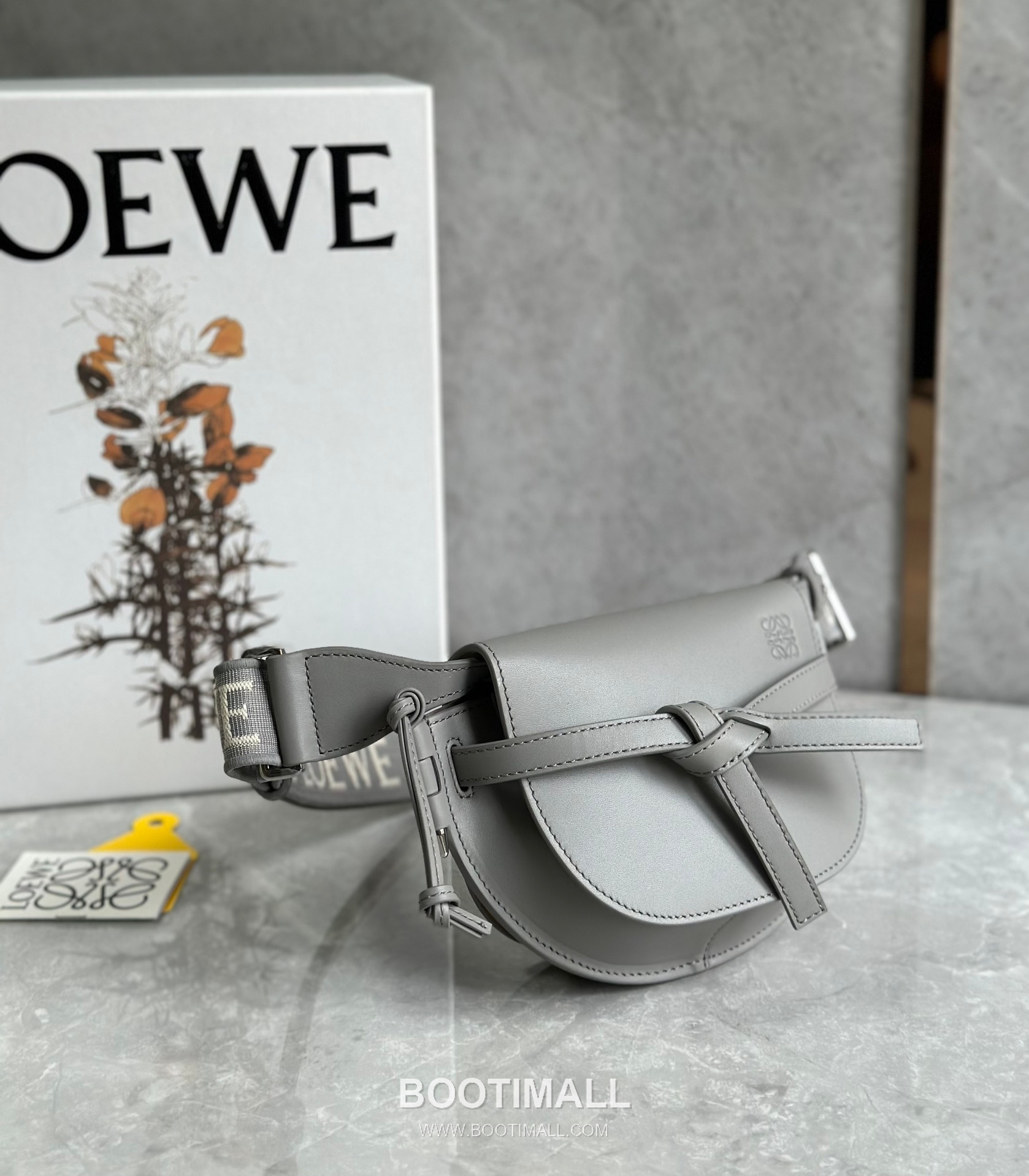 Loewe Mini Gate Dual Calfskin Leather Embroidered Strap Shoulder Bag 10121 로에베 미니 게이트 듀얼 카프스킨 자수 스트랩 숄더 크로스백 21cm 11