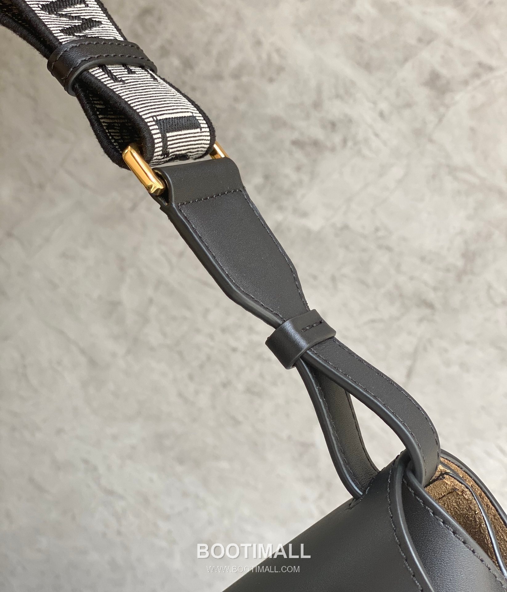 Loewe Gate Dual Calfskin Leather Embroidered Strap Shoulder Bag 10183 로에베 게이트 듀얼 카프스킨 자수 스트랩 숄더 크로스백 25cm 9