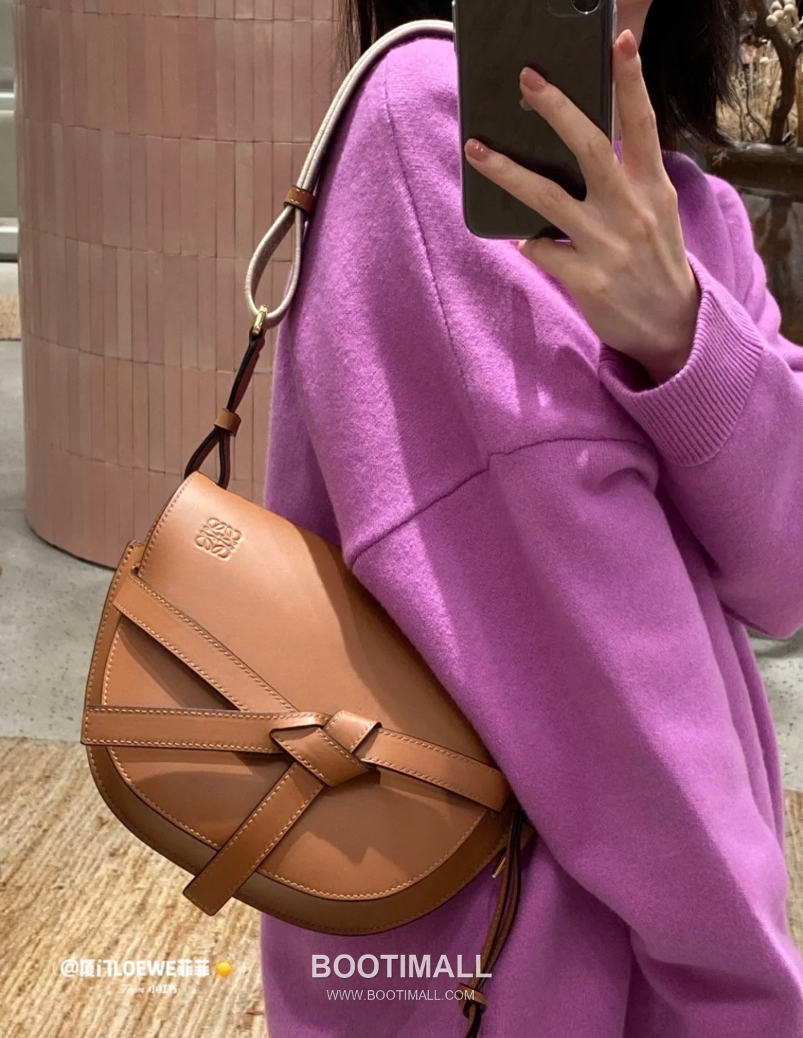 Loewe Gate Dual Calfskin Leather Embroidered Strap Shoulder Bag 10183 로에베 게이트 듀얼 카프스킨 자수 스트랩 숄더 크로스백 25cm 1