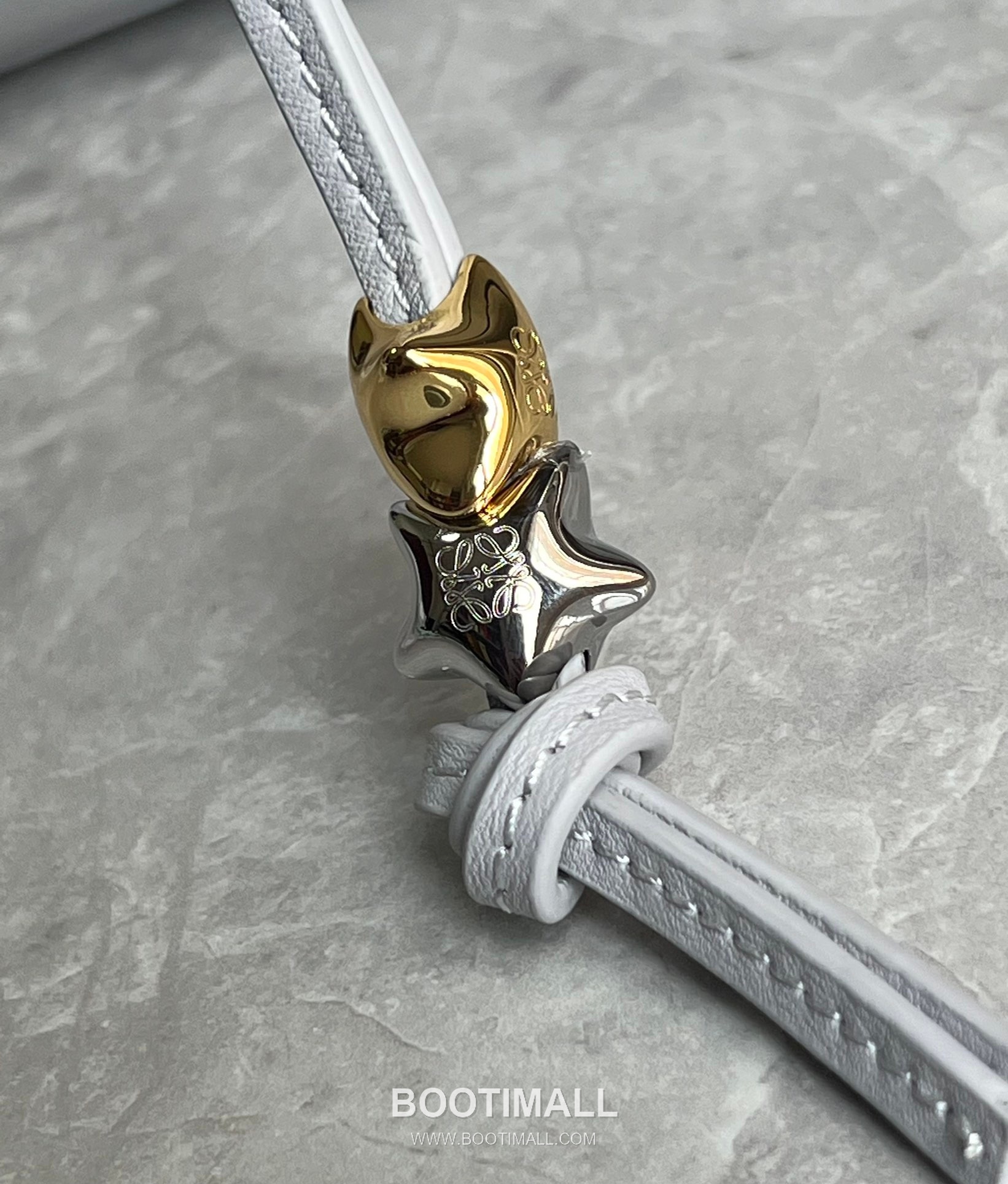 Loewe Hammock Calfskin Leather Hobo Shoulder Bag 263317 로에베 해먹 카프스킨 레더 호보 숄더 크로스백 28cm 9