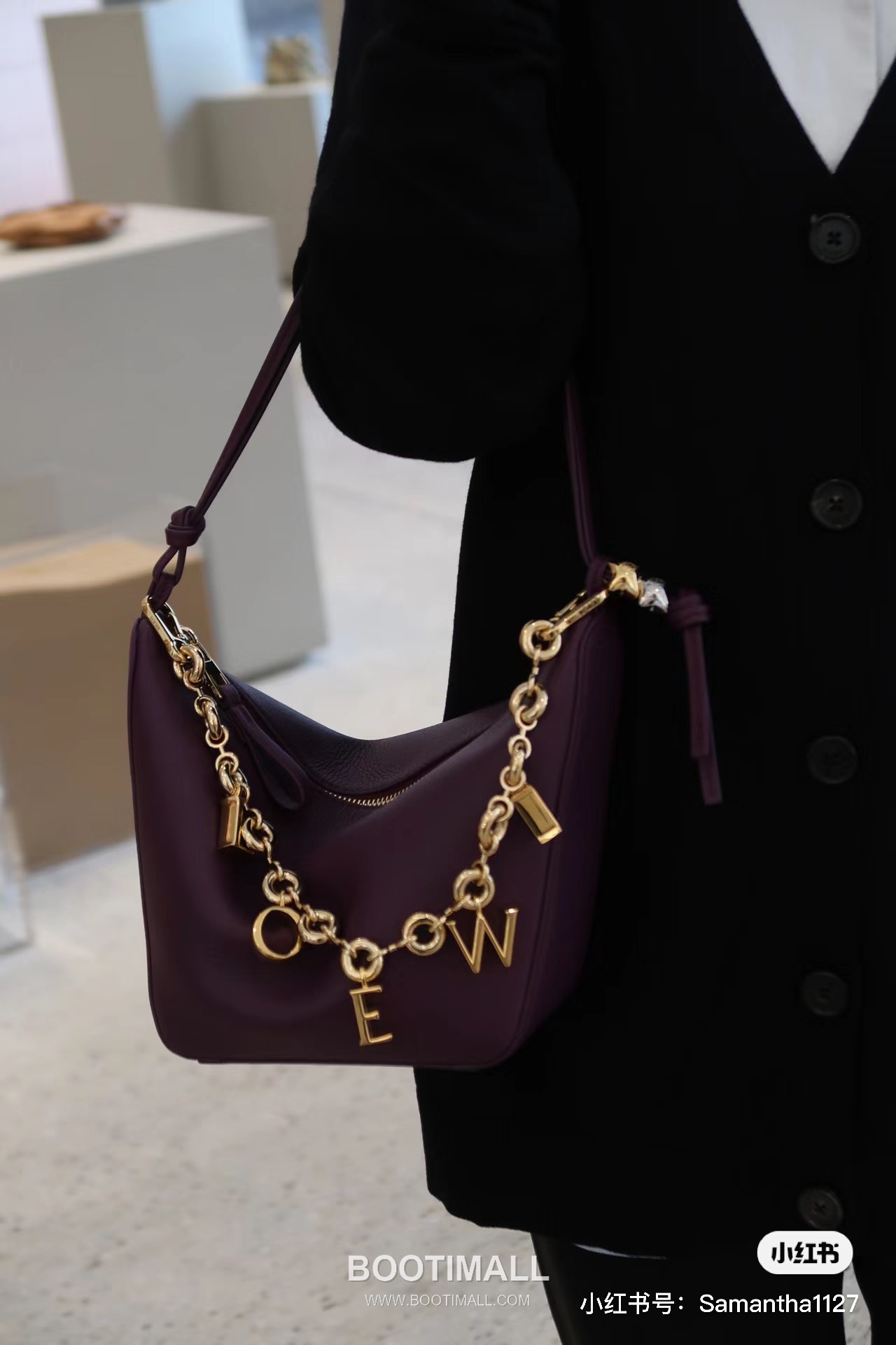 Loewe Hammock Calfskin Leather Hobo Shoulder Bag 263317 로에베 해먹 카프스킨 레더 호보 숄더 크로스백 28cm 6