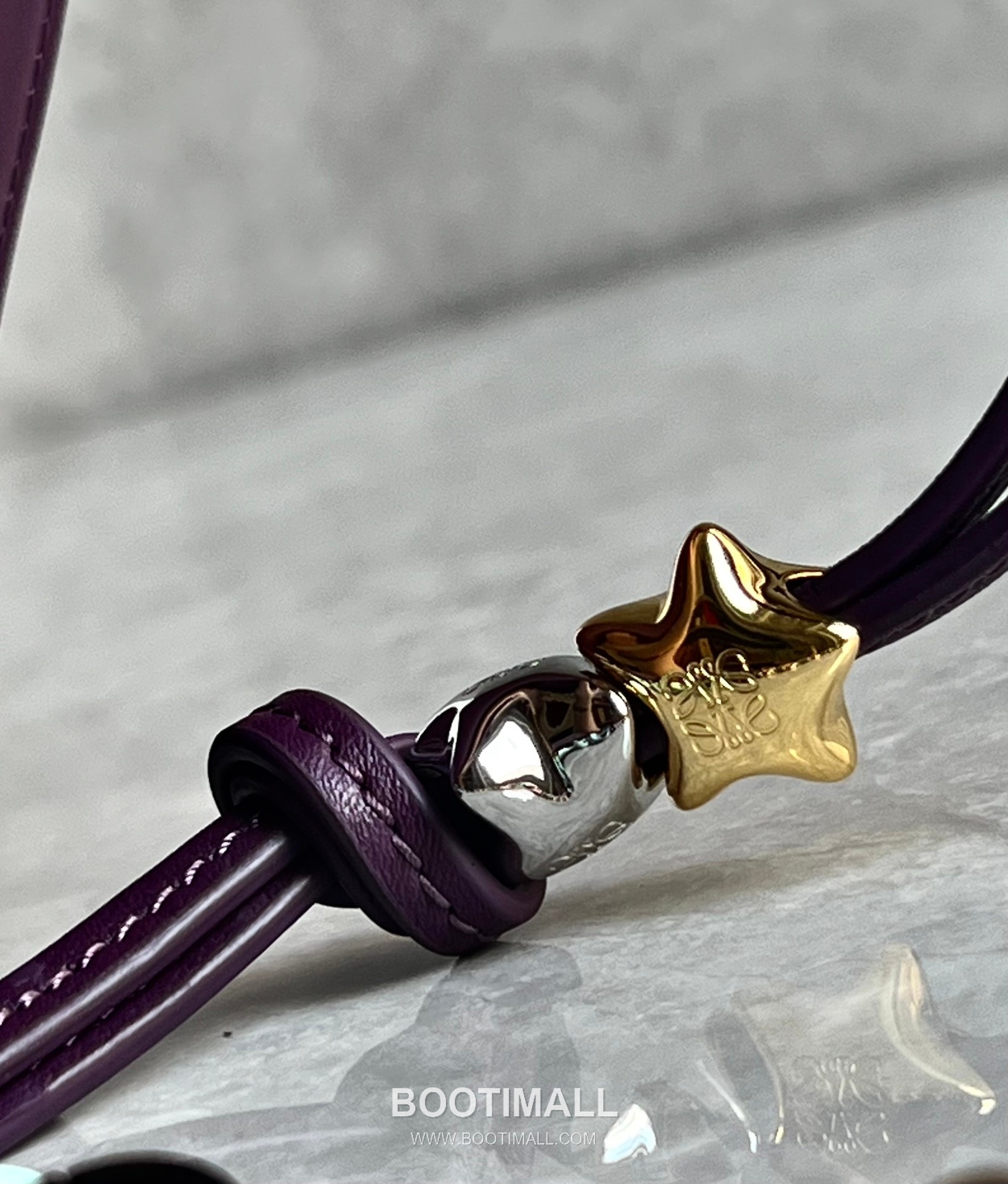 Loewe Hammock Calfskin Leather Hobo Shoulder Bag 263317 로에베 해먹 카프스킨 레더 호보 숄더 크로스백 28cm 13