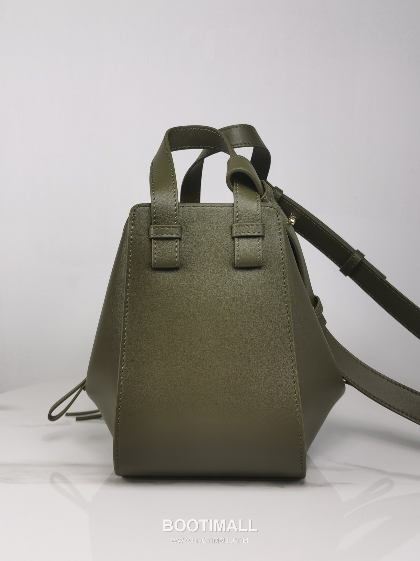 Loewe Hammock Compact Grained Calfskin Leather Shoulder Bag 8047 로에베 해먹 컴팩트 그레인 카프스킨 숄더 크로스백 20cm 6