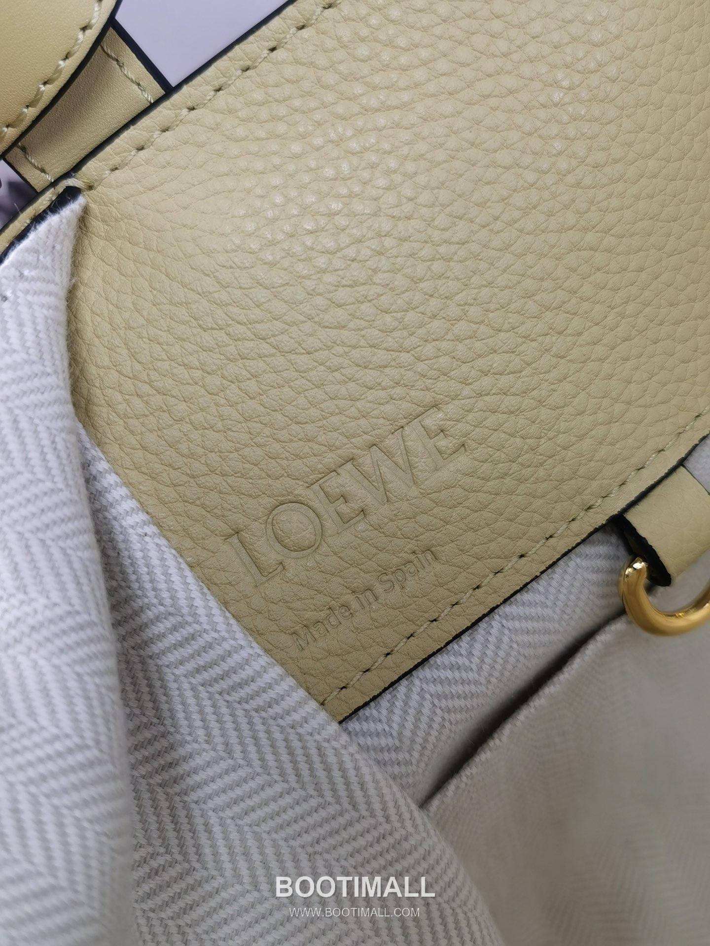 Loewe Hammock Compact Grained Calfskin Leather Shoulder Bag 8047 로에베 해먹 컴팩트 그레인 카프스킨 숄더 크로스백 20cm 9