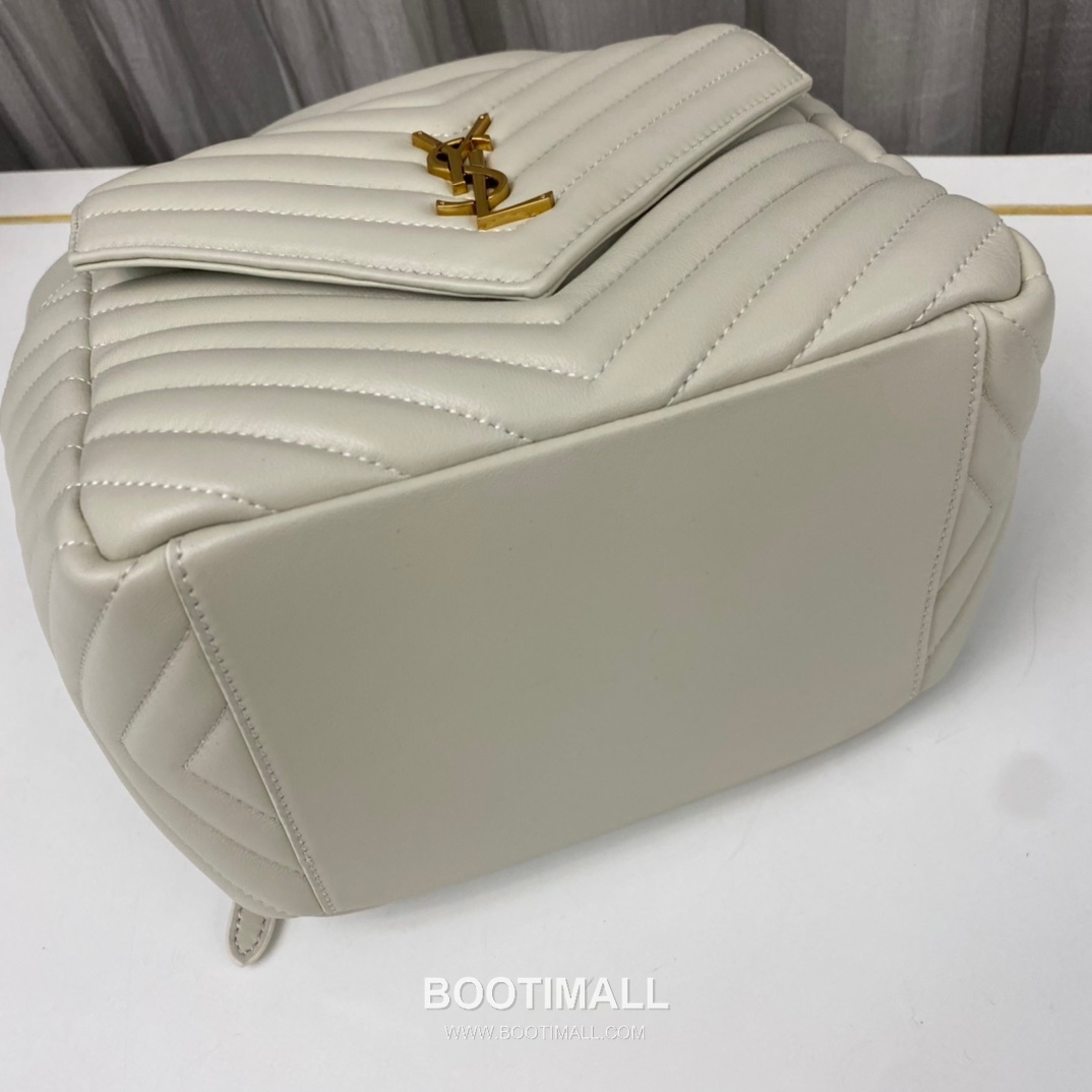 Saint Laurent Monogram Flap Pocket Lambskin Backpack 672609 생로랑 모노그램 램스킨 플랩 백팩 29cm 11