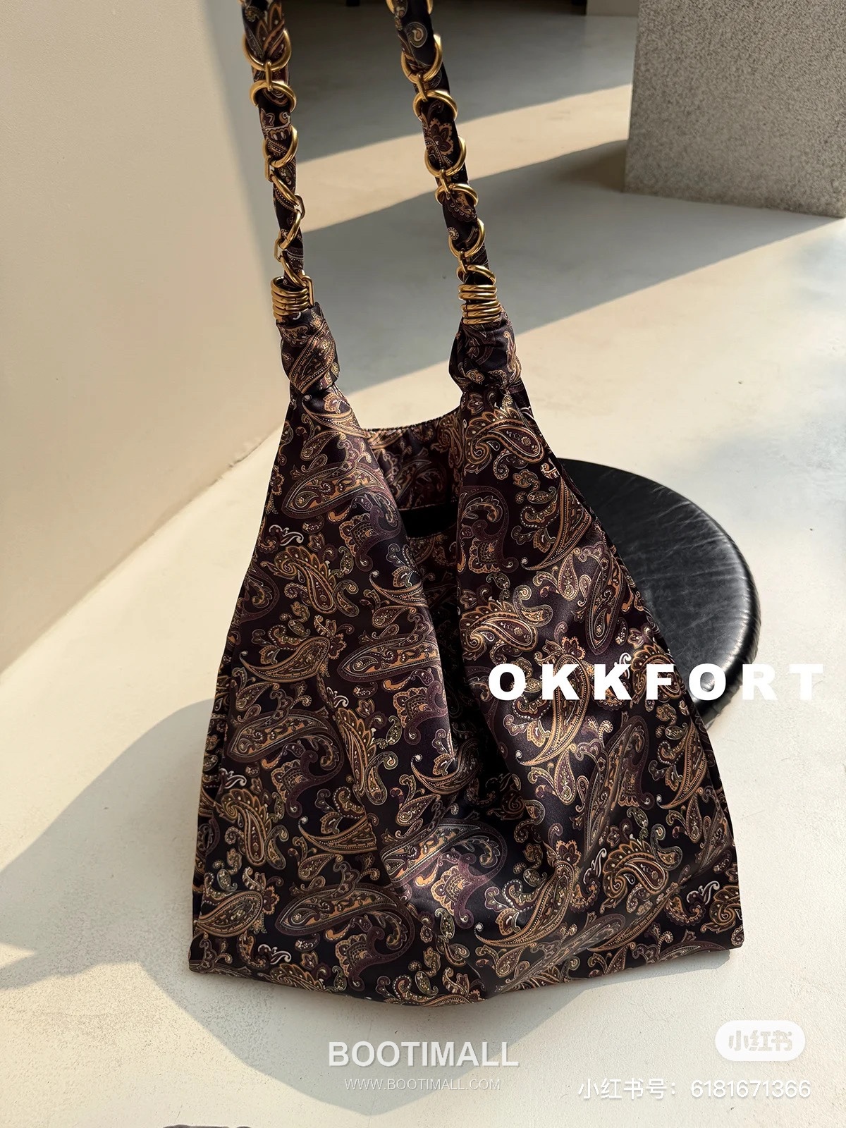 Saint Laurent Le Cassandre Paisley Print Satin Tote Bag 834750 생로랑 르 카산드르 페이즐리 프린트 새틴 토트백 47cm 5