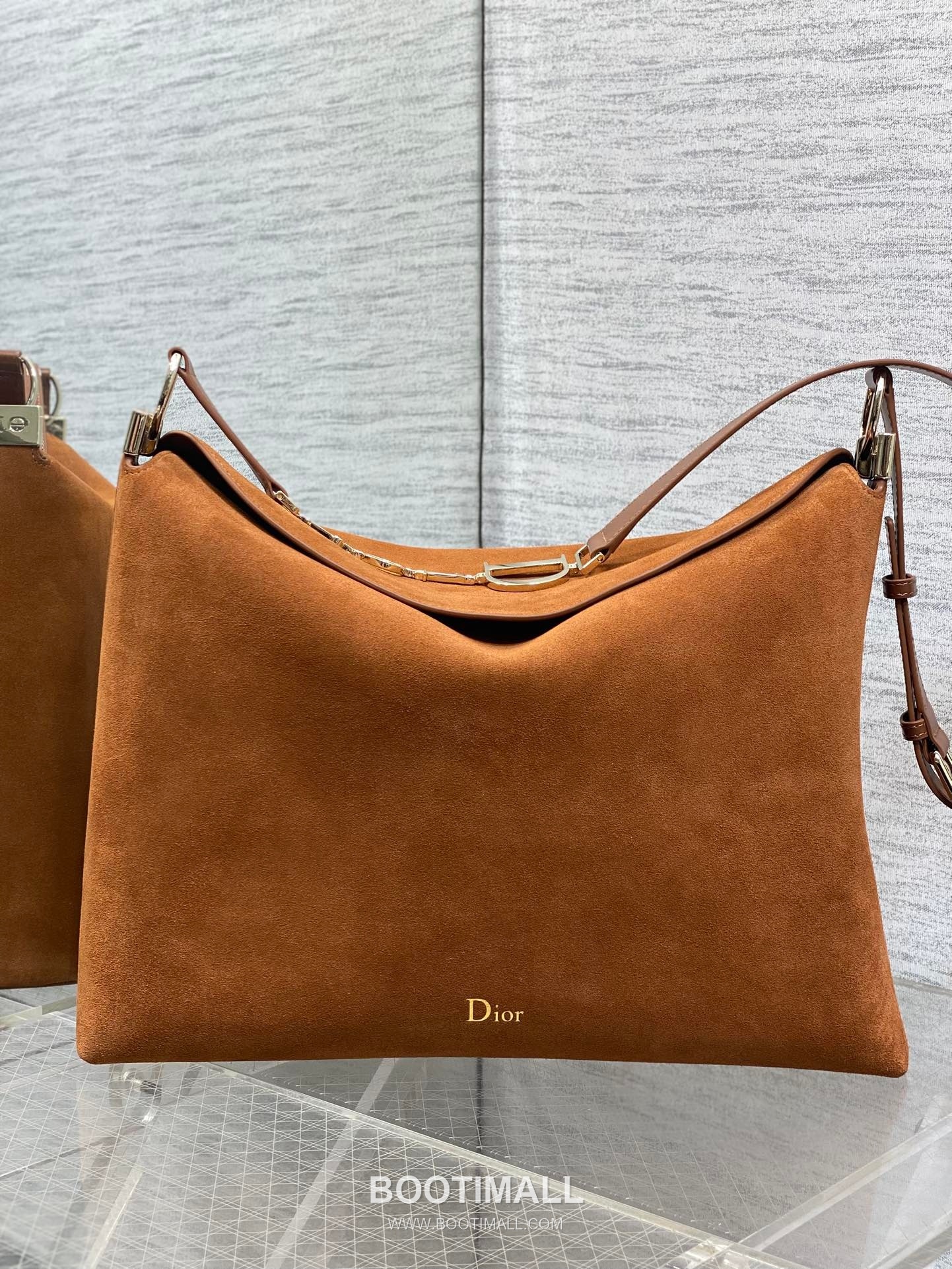 Dior Christian Dior Suede Leather Hobo Shoulder Bag 디올 크리스찬 디올 스웨이드 레더 호보 숄더 크로스백 39cm 2