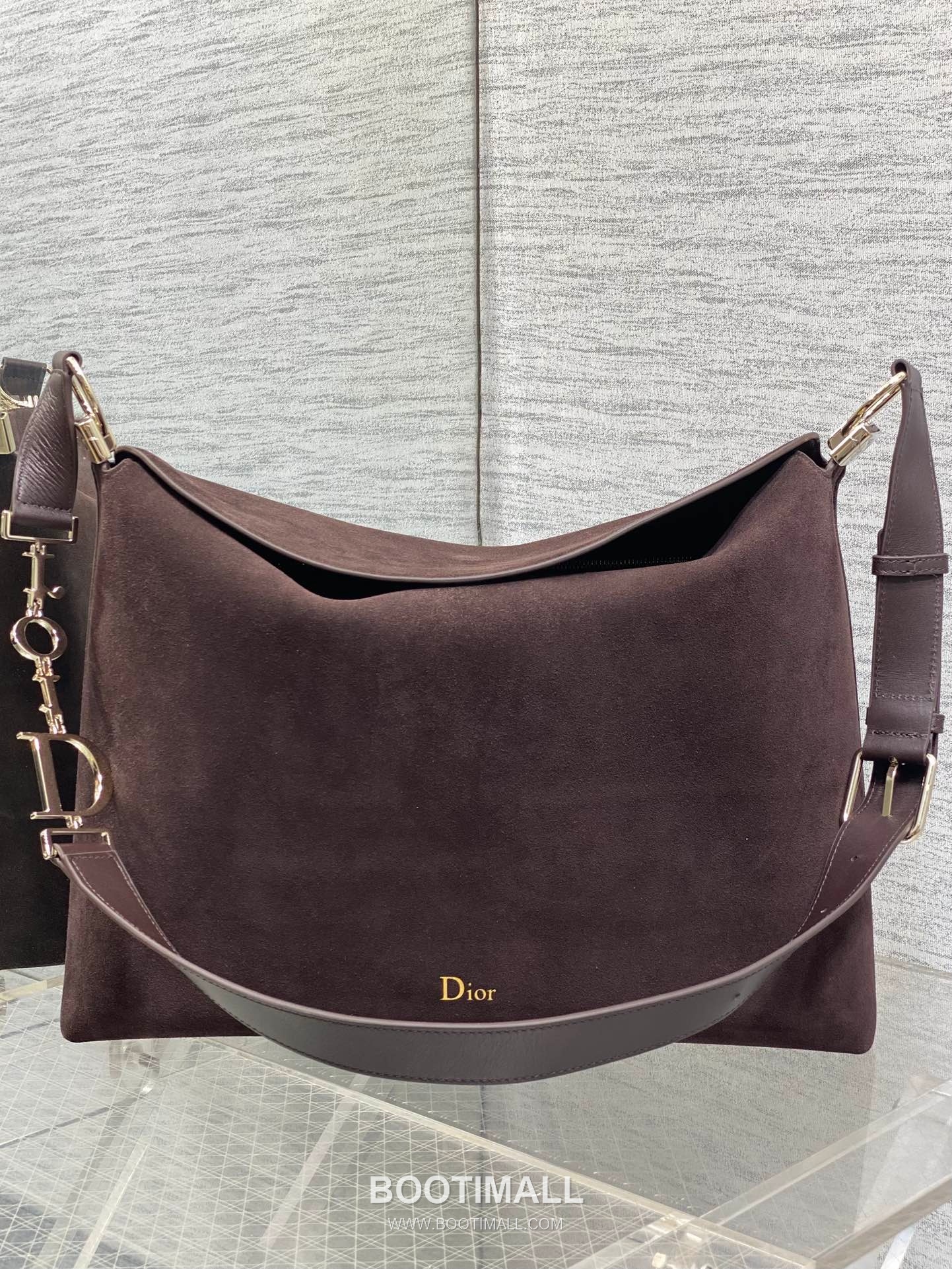 Dior Christian Dior Suede Leather Hobo Shoulder Bag 디올 크리스찬 디올 스웨이드 레더 호보 숄더 크로스백 39cm 1
