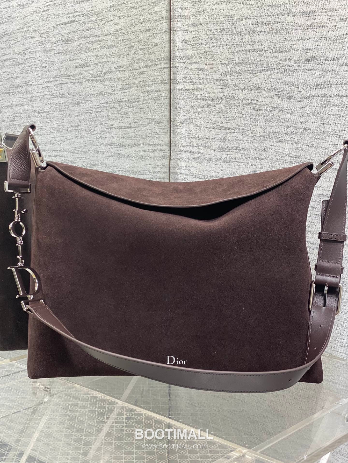 Dior Christian Dior Suede Leather Hobo Shoulder Bag 디올 크리스찬 디올 스웨이드 레더 호보 숄더 크로스백 39cm 1