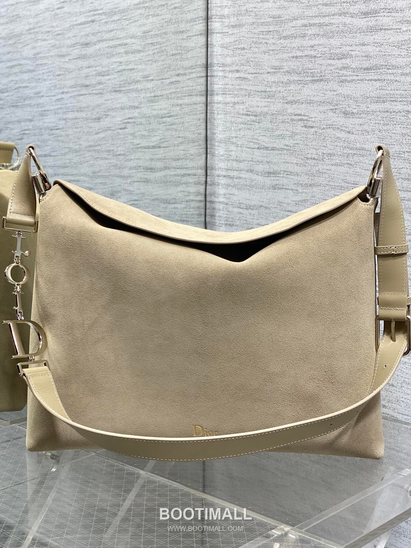 Dior Christian Dior Suede Leather Hobo Shoulder Bag 디올 크리스찬 디올 스웨이드 레더 호보 숄더 크로스백 39cm 1