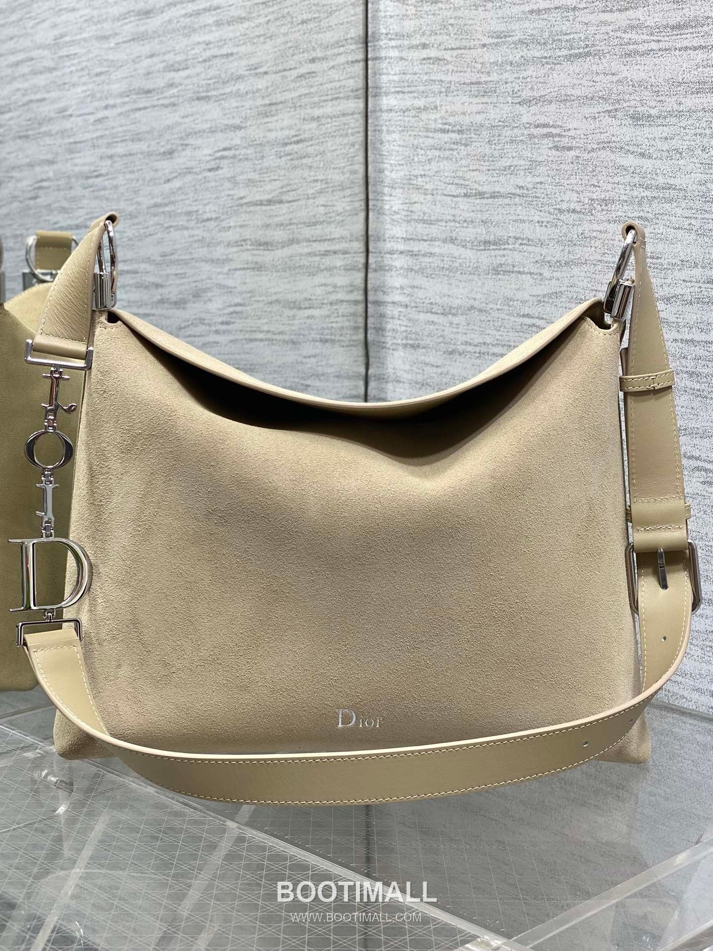 Dior Christian Dior Suede Leather Hobo Shoulder Bag 디올 크리스찬 디올 스웨이드 레더 호보 숄더 크로스백 33cm 1