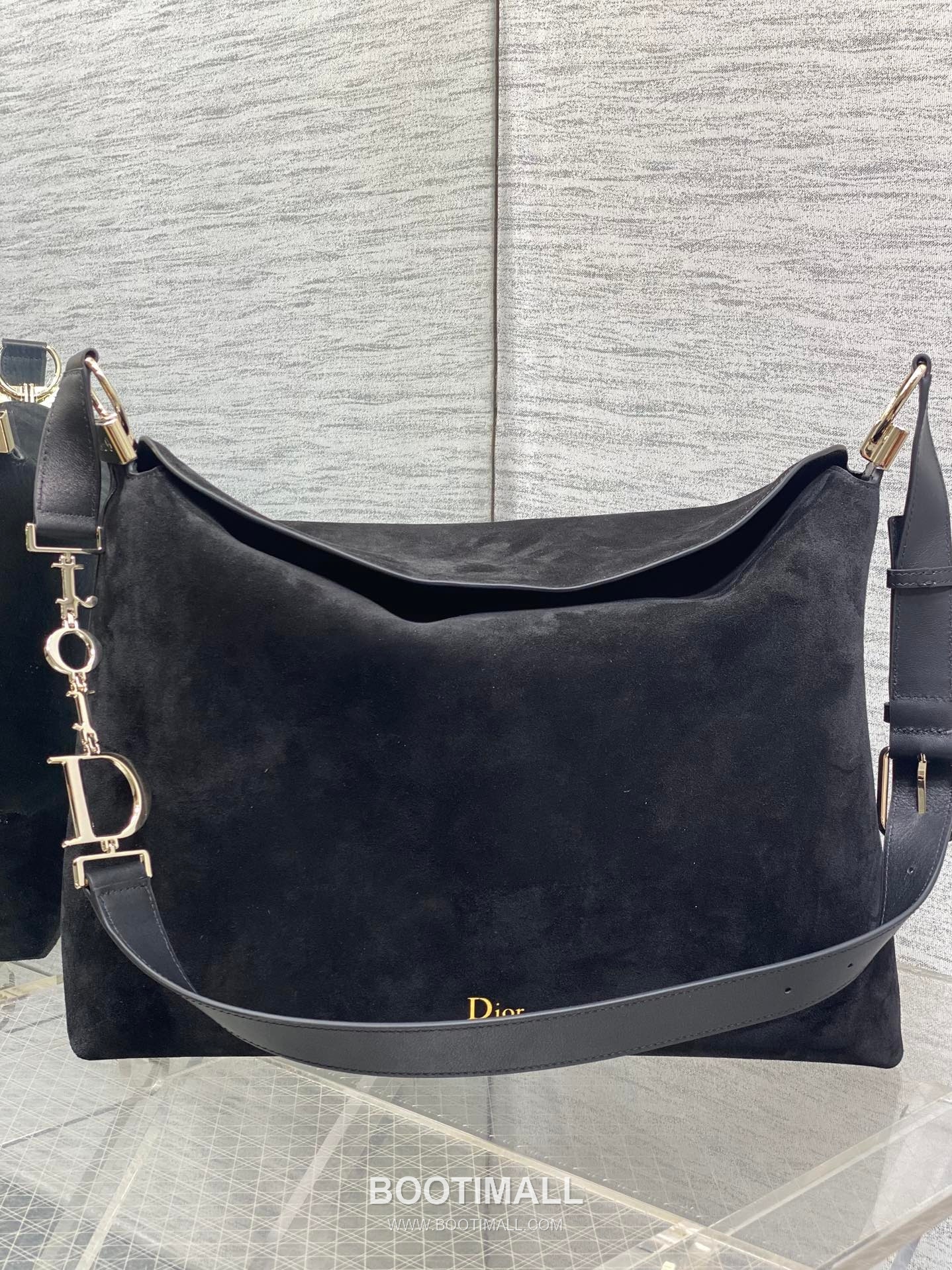 Dior Christian Dior Suede Leather Hobo Shoulder Bag 디올 크리스찬 디올 스웨이드 레더 호보 숄더 크로스백 39cm 1