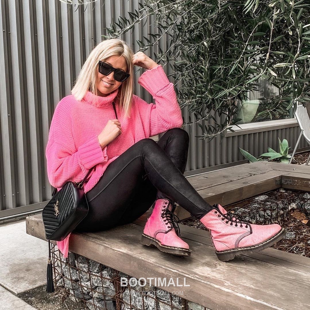 Saint Laurent Lou Calfskin Leather Camera Bag 574494 생로랑 루 카프스킨 레더 카메라 크로스백 23cm 4