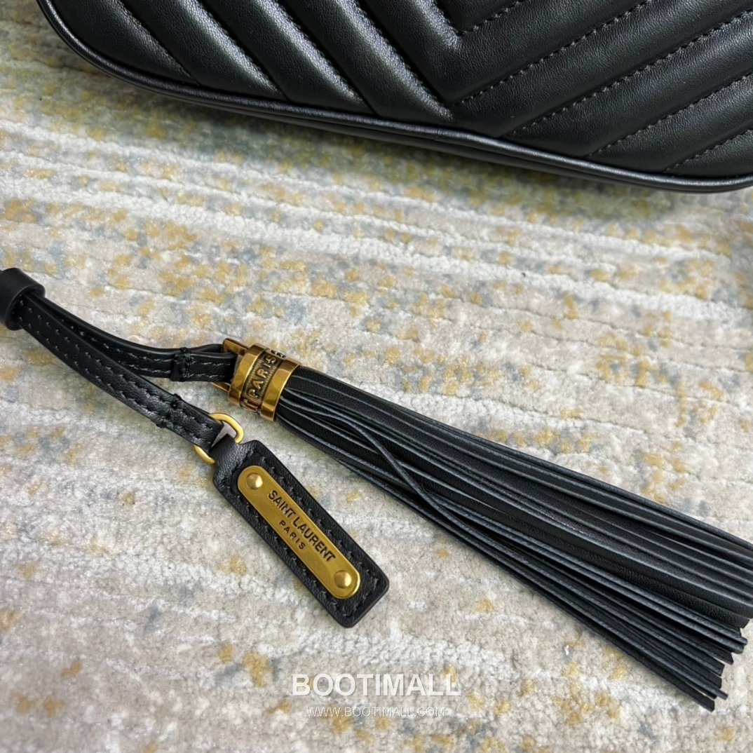 Saint Laurent Lou Calfskin Leather Camera Bag 574494 생로랑 루 카프스킨 레더 카메라 크로스백 23cm 15