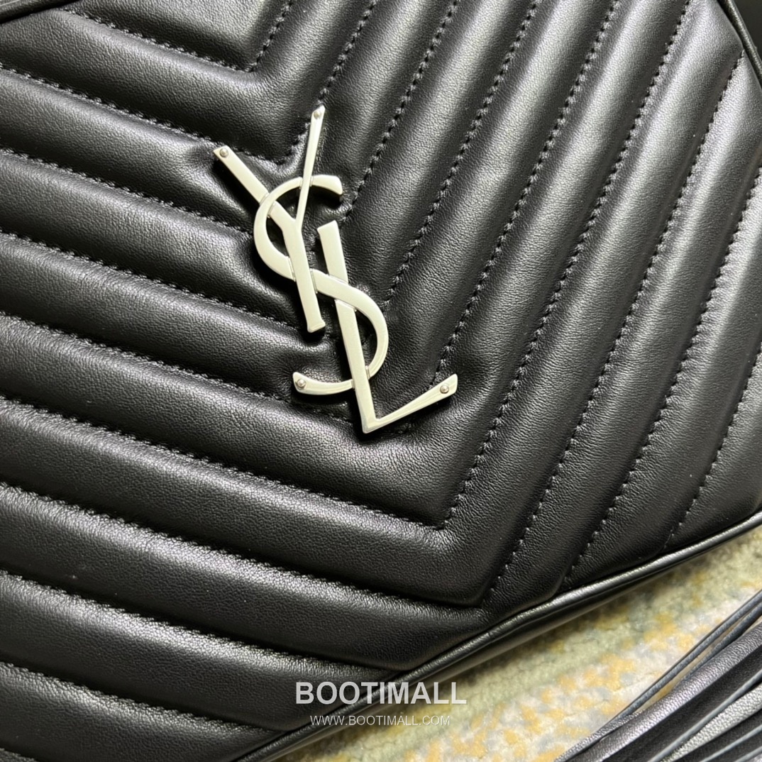 Saint Laurent Lou Calfskin Leather Camera Bag 574494 생로랑 루 카프스킨 레더 카메라 크로스백 23cm 5