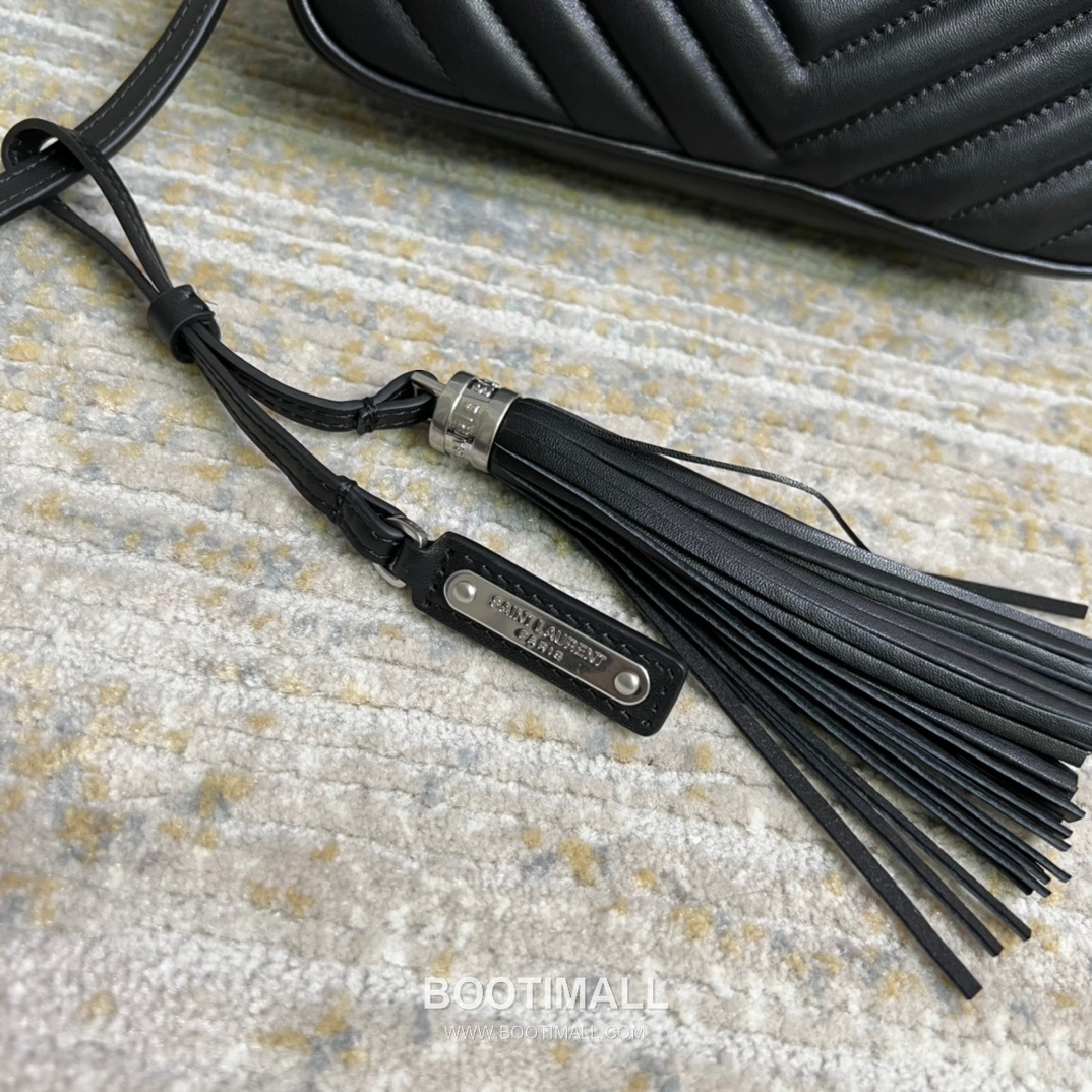 Saint Laurent Lou Calfskin Leather Camera Bag 574494 생로랑 루 카프스킨 레더 카메라 크로스백 23cm 6