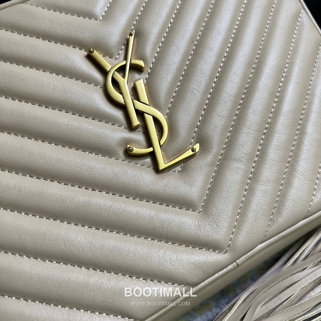 Saint Laurent Lou Calfskin Leather Camera Bag 574494 생로랑 루 카프스킨 레더 카메라 크로스백 23cm 5