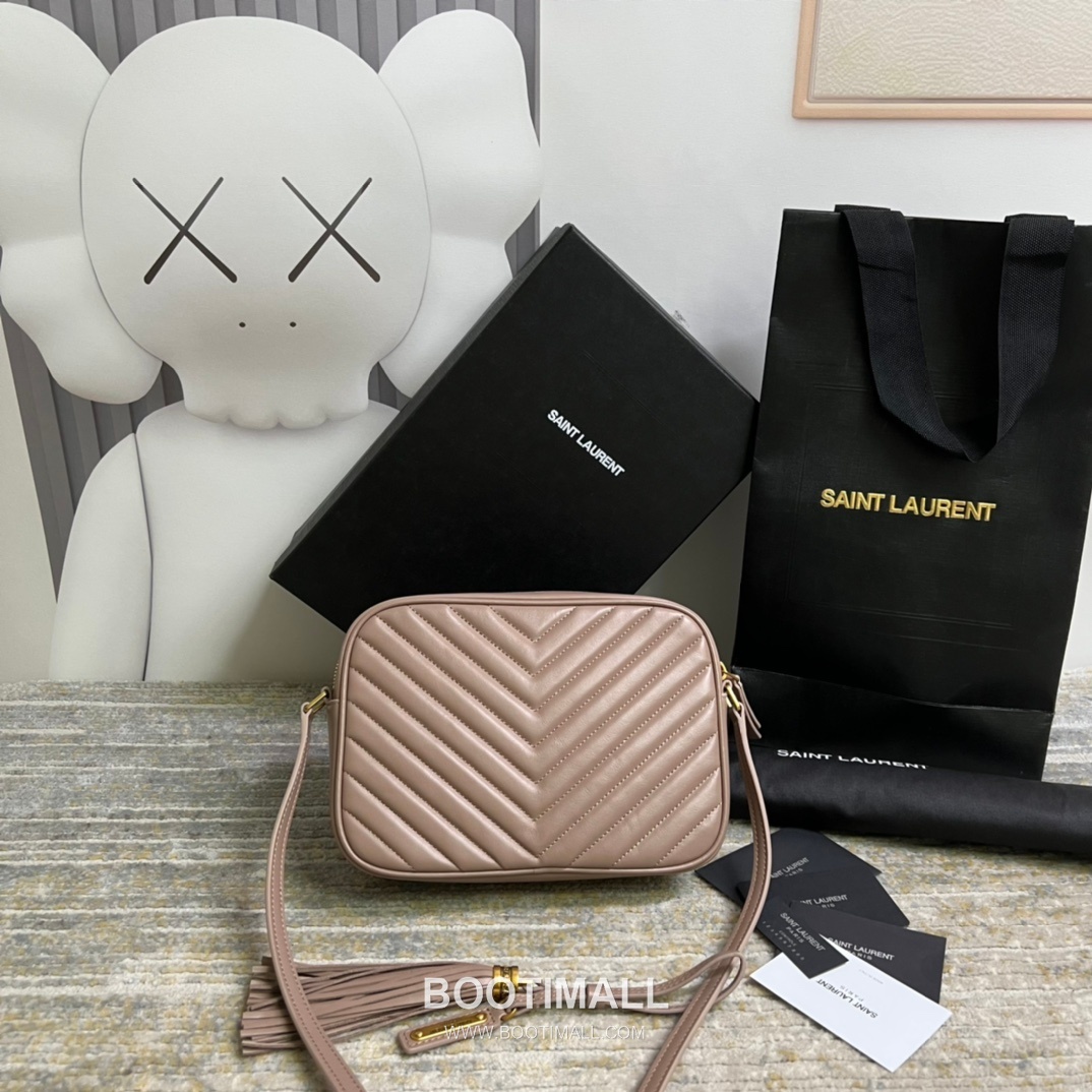 Saint Laurent Lou Calfskin Leather Camera Bag 574494 생로랑 루 카프스킨 레더 카메라 크로스백 23cm 2