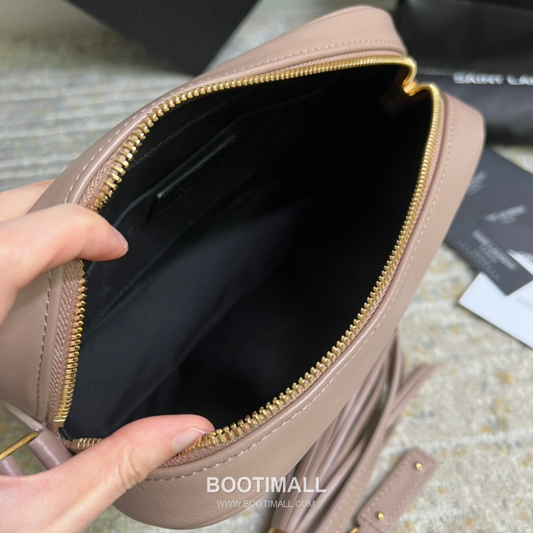 Saint Laurent Lou Calfskin Leather Camera Bag 574494 생로랑 루 카프스킨 레더 카메라 크로스백 23cm 7