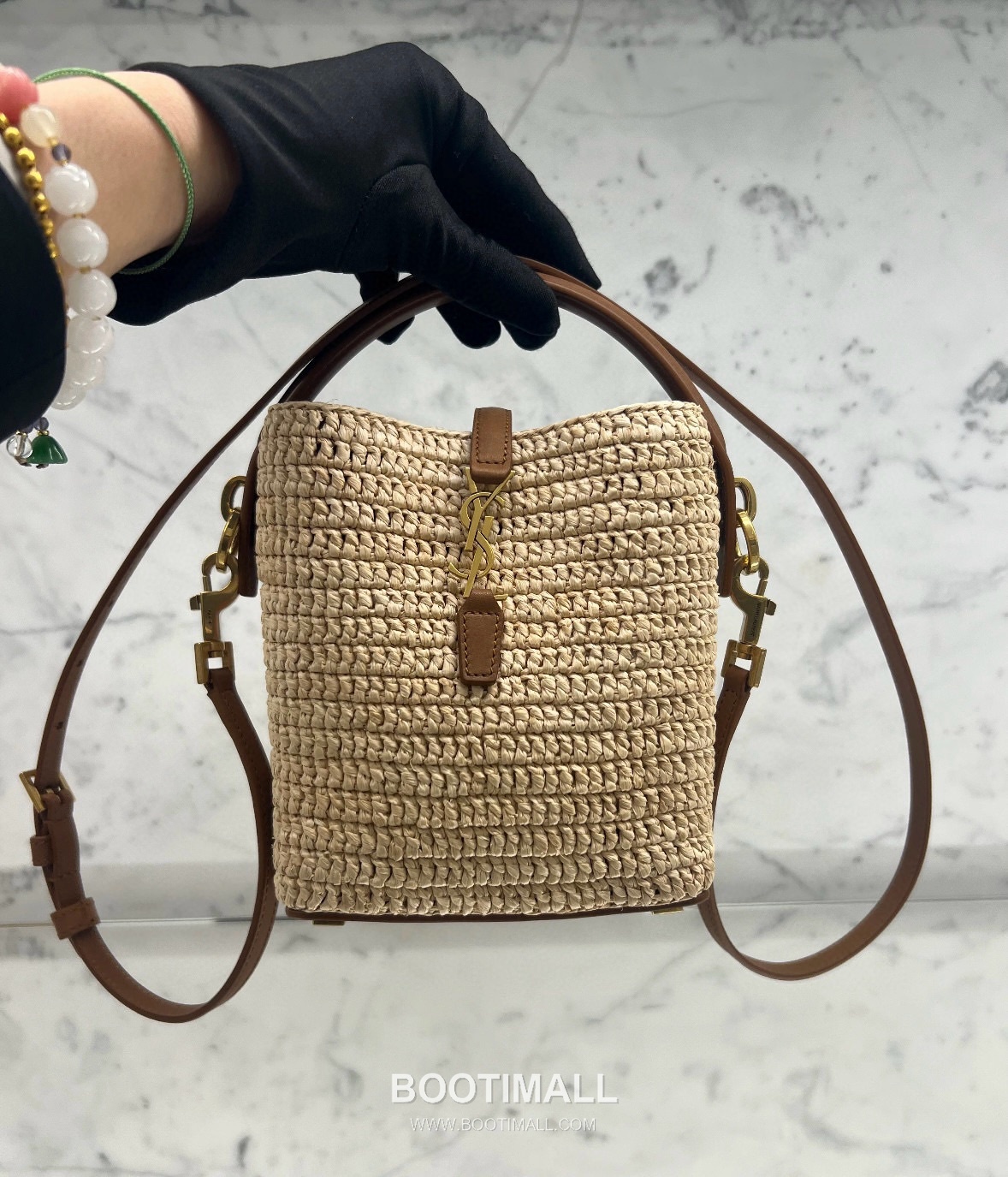 Saint Laurent Le 37 Raffia Straw Leather Mini Bucket Bag 765870 생로랑 르 37 라피아 스트로 레더 미니 버킷백 15cm 20