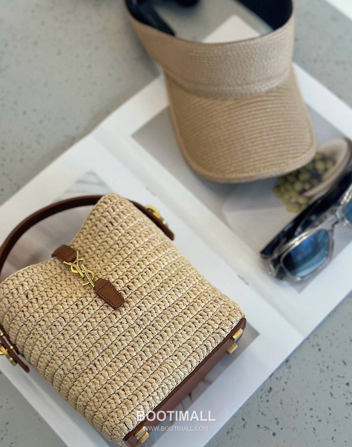 Saint Laurent Le 37 Raffia Straw Leather Mini Bucket Bag 765870 생로랑 르 37 라피아 스트로 레더 미니 버킷백 15cm 22