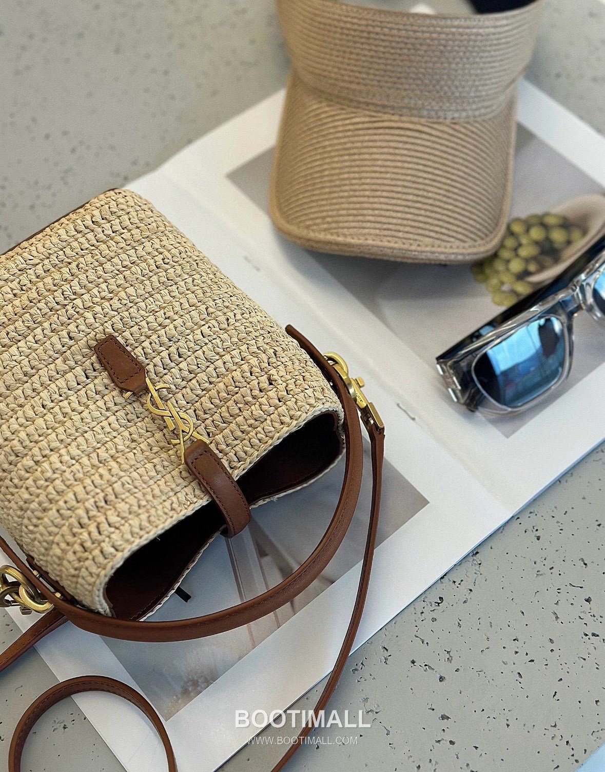 Saint Laurent Le 37 Raffia Straw Leather Mini Bucket Bag 765870 생로랑 르 37 라피아 스트로 레더 미니 버킷백 15cm 23