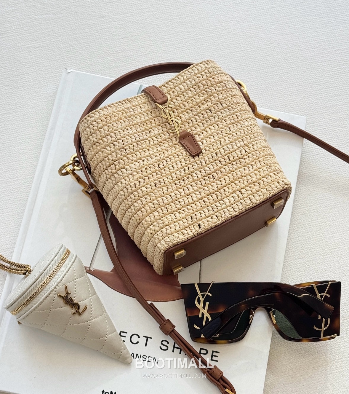 Saint Laurent Le 37 Raffia Straw Leather Mini Bucket Bag 765870 생로랑 르 37 라피아 스트로 레더 미니 버킷백 15cm 24