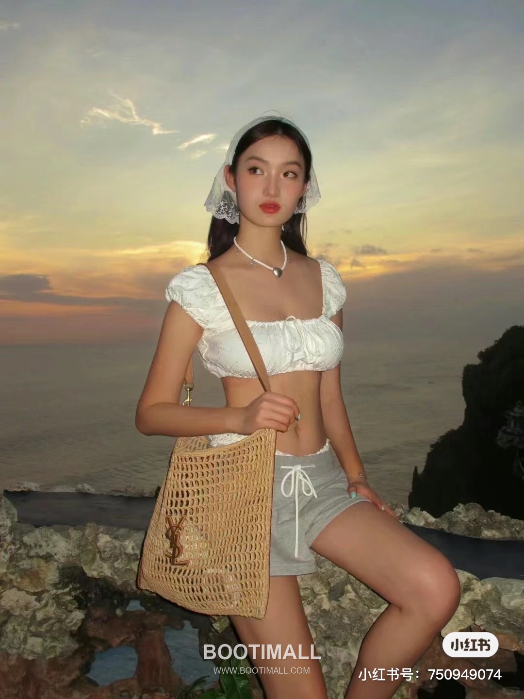 Saint Laurent Oxalis Raffia Woven Shoulder Bag 781289 생로랑 옥살리스 라피아 위븐 숄더백 40cm 1